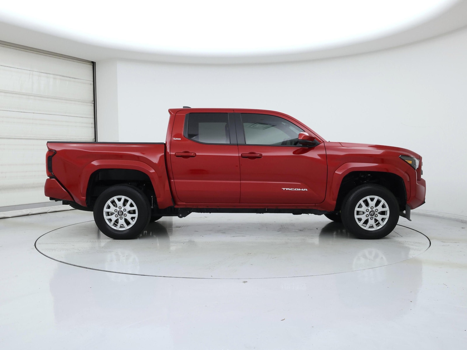2025 Toyota Tacoma SR5 - Photo 8