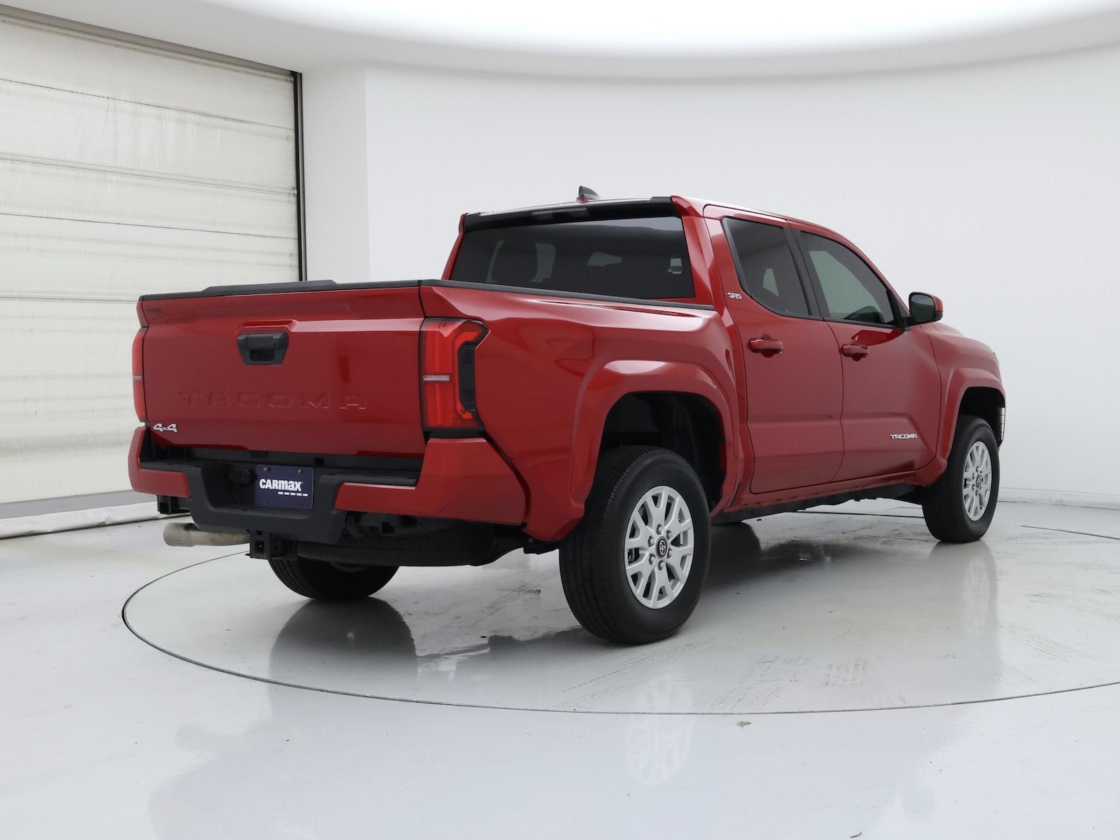 2025 Toyota Tacoma SR5 - Photo 9