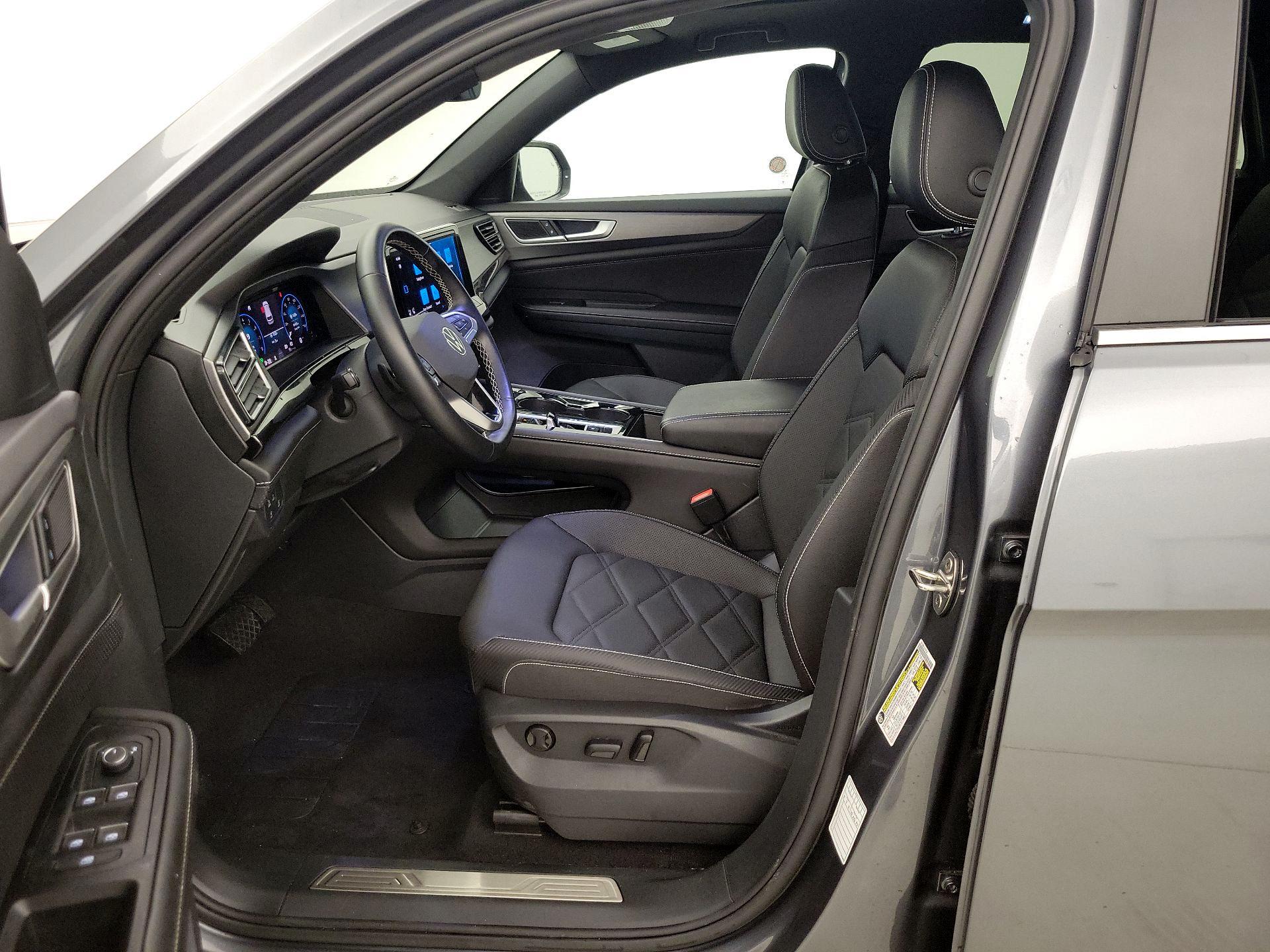 Thumbnail: 2025 Volkswagen Atlas - 11
