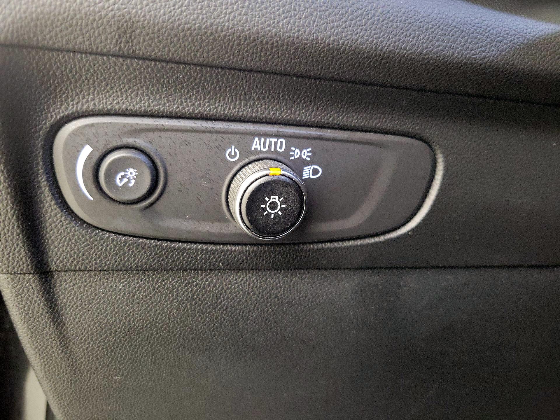 Thumbnail: 2023 Buick Envision - 13