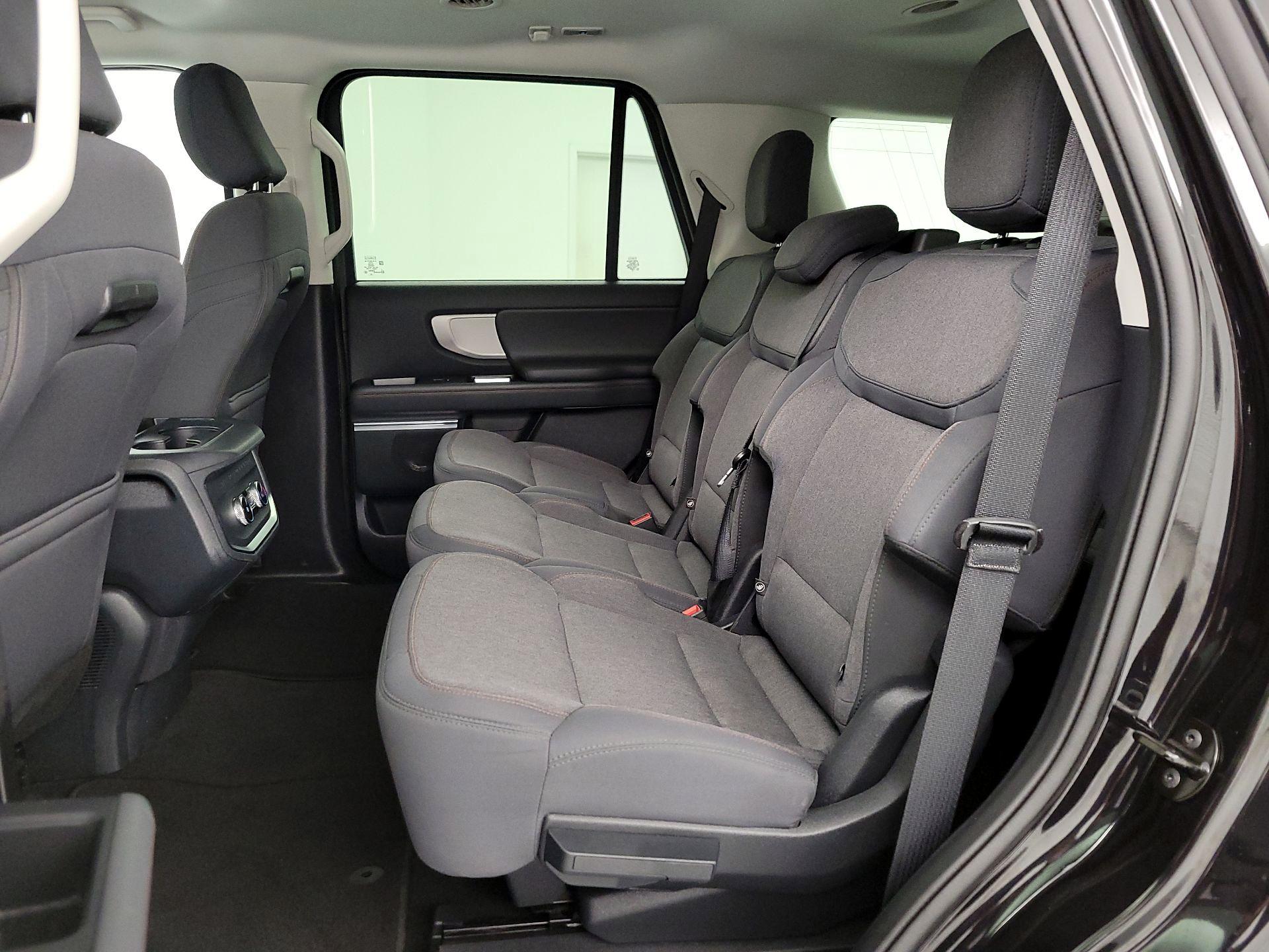 Thumbnail: 2025 Ford Expedition - 20