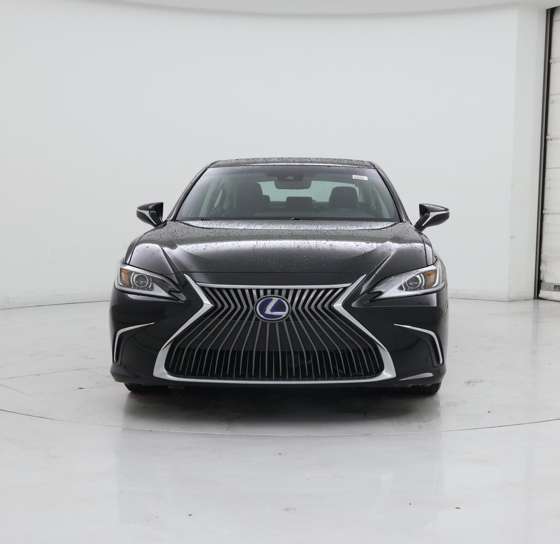 Thumbnail: 2021 Lexus ES - 5