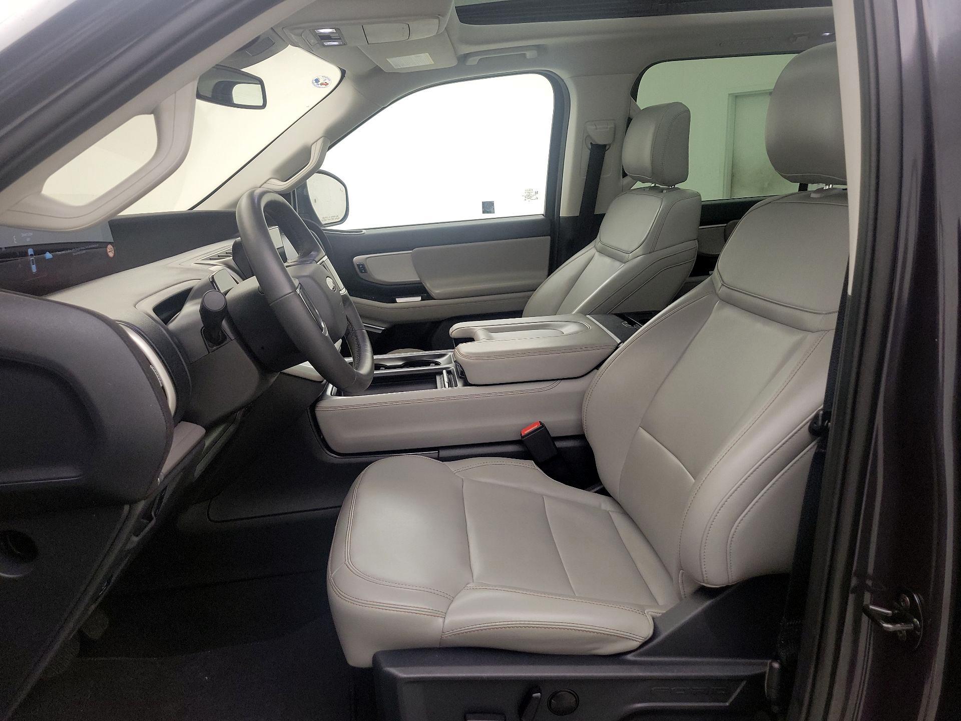 Thumbnail: 2025 Ford Expedition MAX - 11