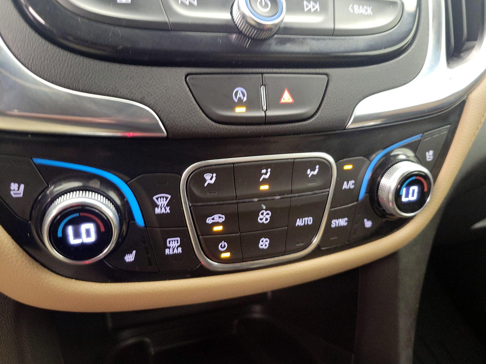 Thumbnail: 2022 Chevrolet Equinox - 17