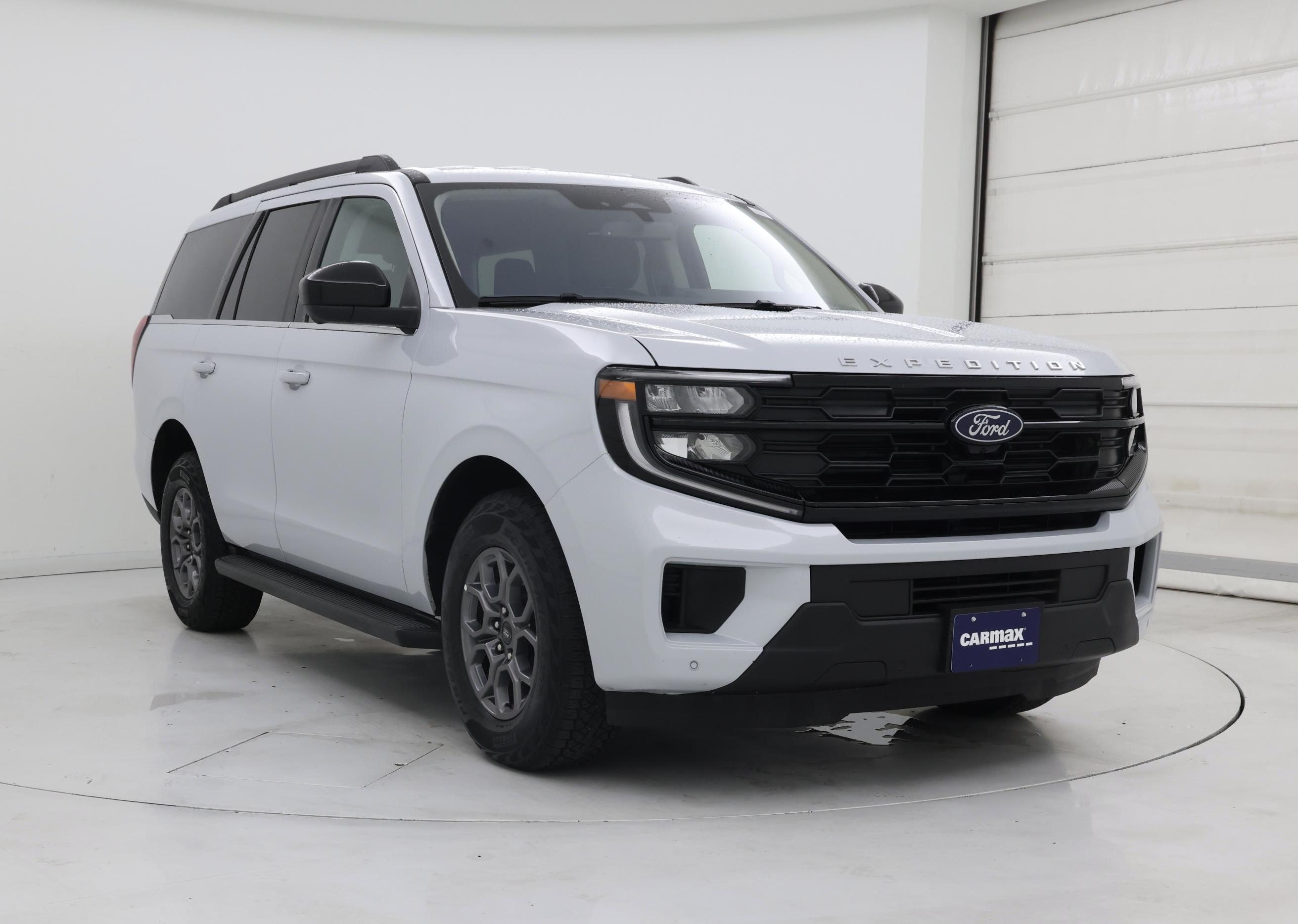 White 2025 Ford Expedition SUV / Crossover Four-Wheel Drive Automatic