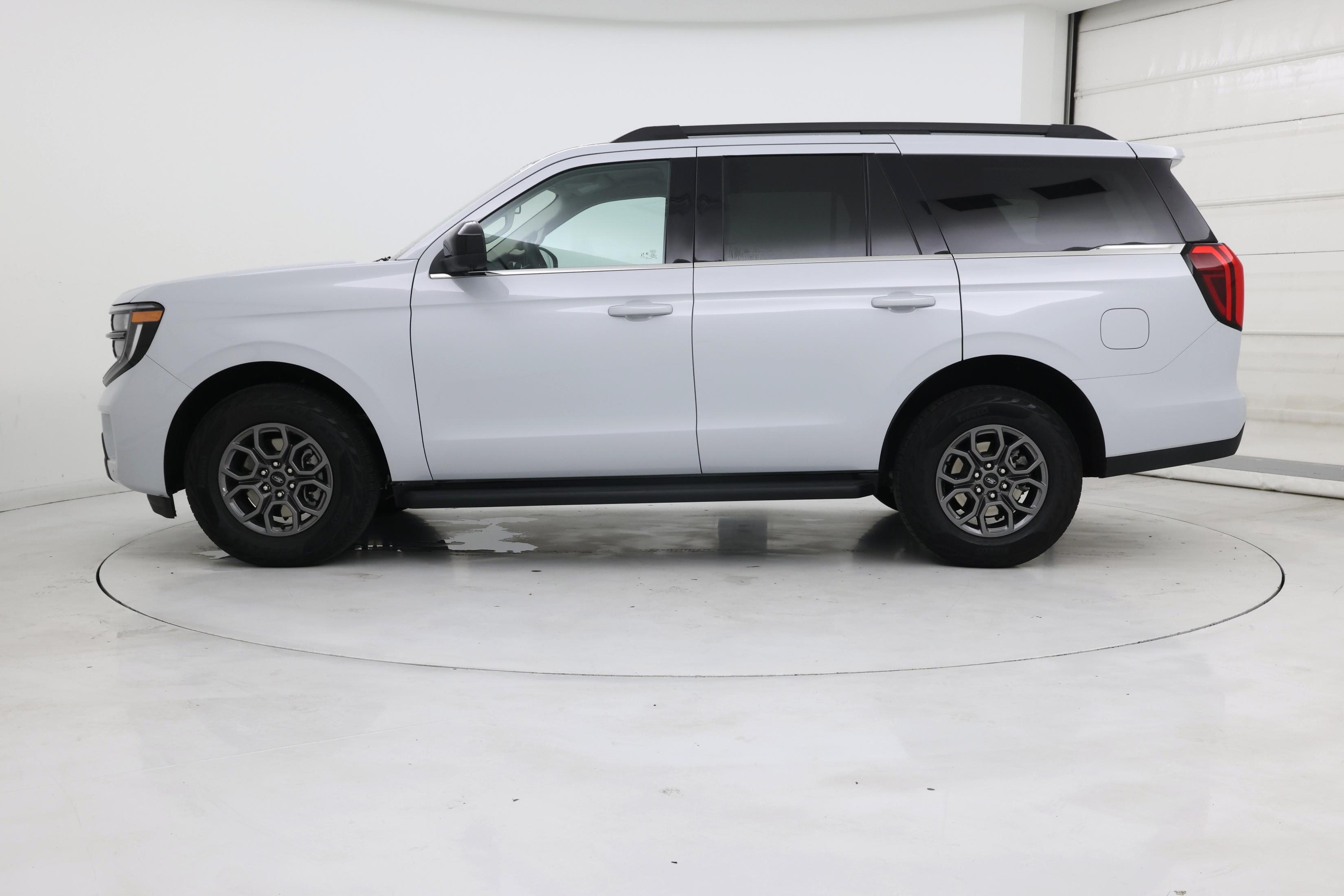 Thumbnail: 2025 Ford Expedition - 3