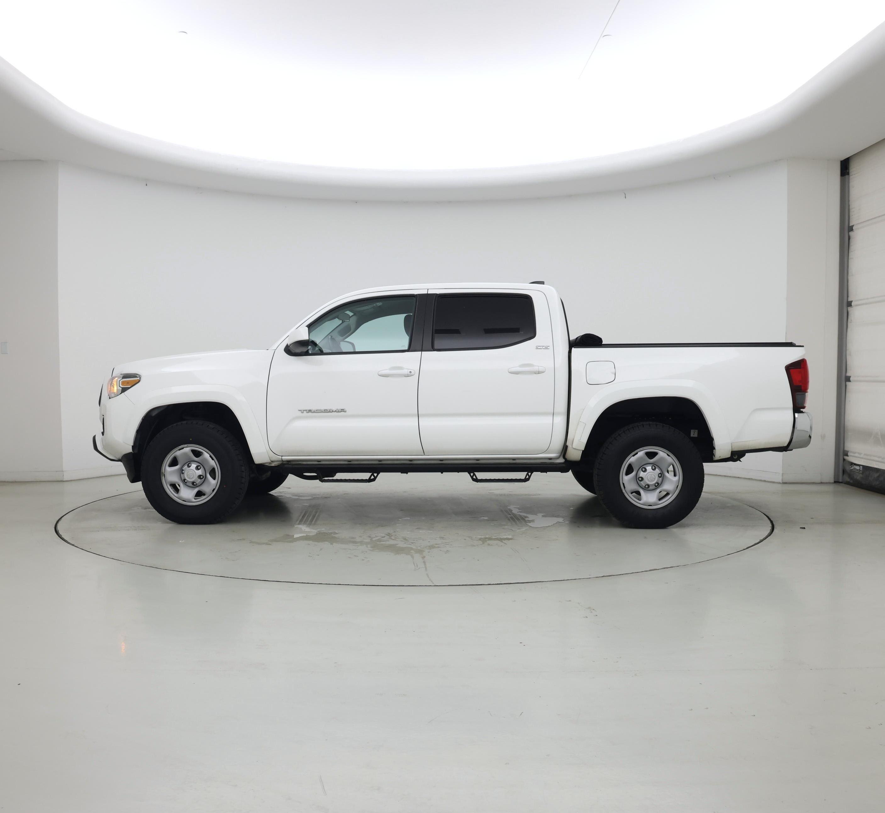 Thumbnail: 2022 Toyota Tacoma - 3