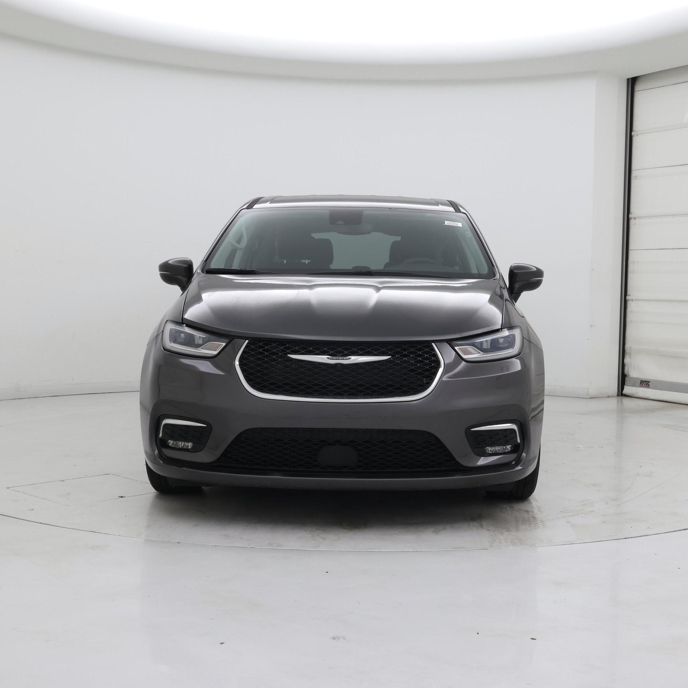 Thumbnail: 2023 Chrysler Pacifica - 5