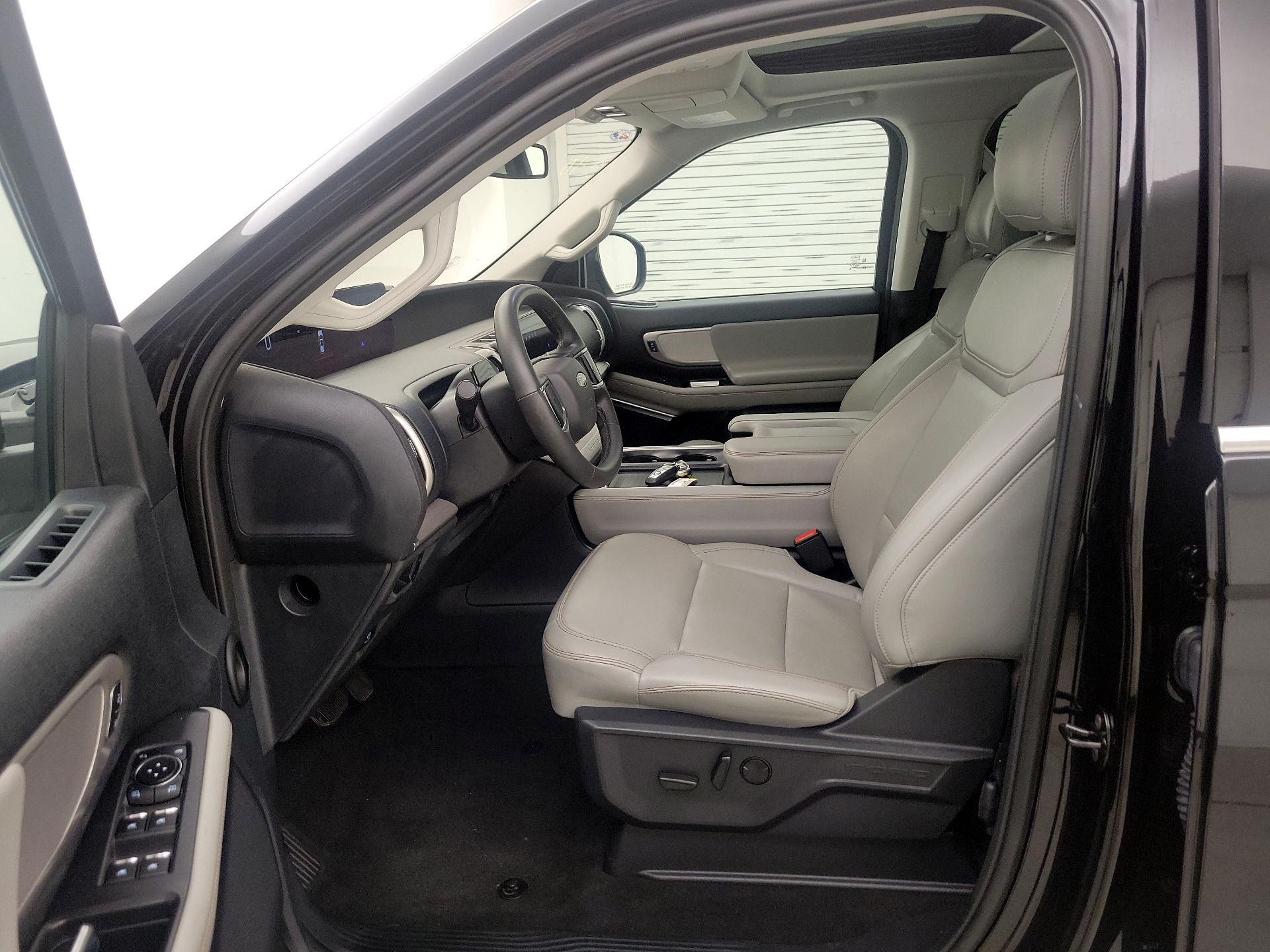 Thumbnail: 2025 Ford Expedition MAX - 11