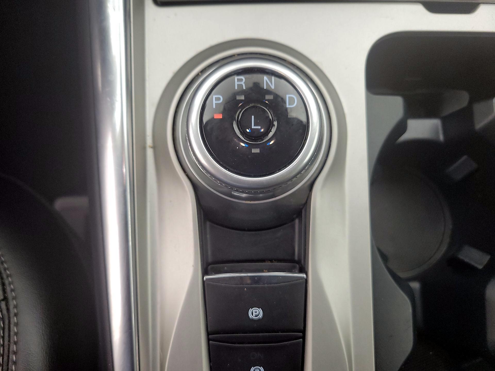 Thumbnail: 2022 Ford Explorer - 17