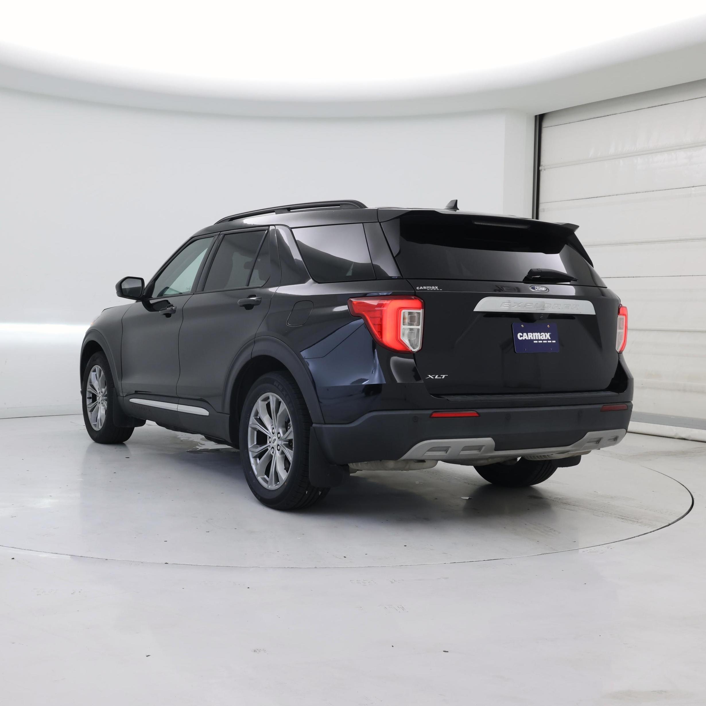 Thumbnail: 2022 Ford Explorer - 2