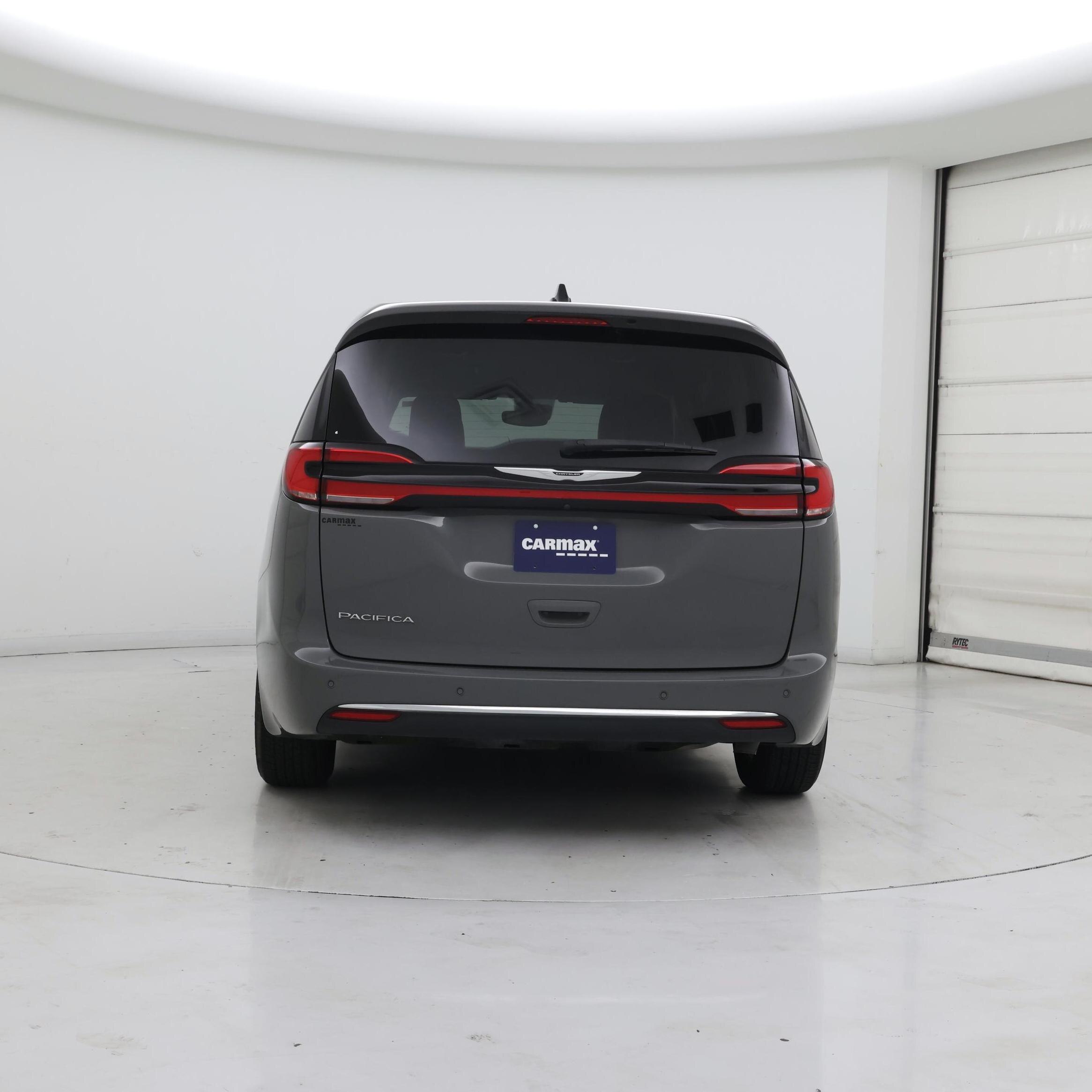 Thumbnail: 2023 Chrysler Pacifica - 6