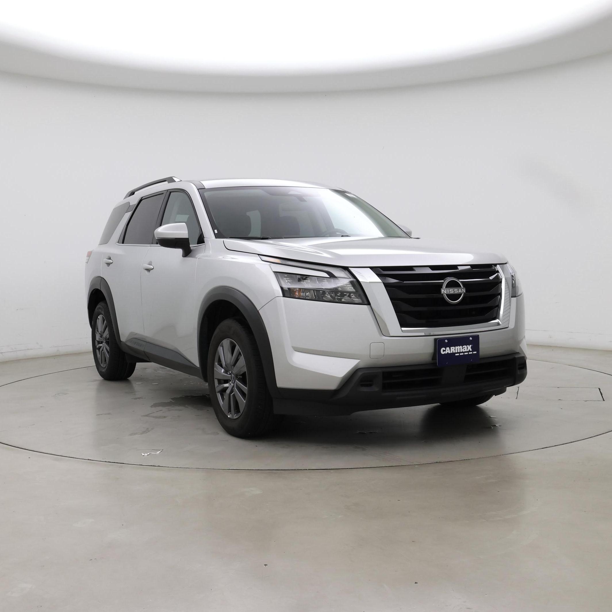 Silver 2025 Nissan Pathfinder SUV / Crossover Front-Wheel Drive Automatic