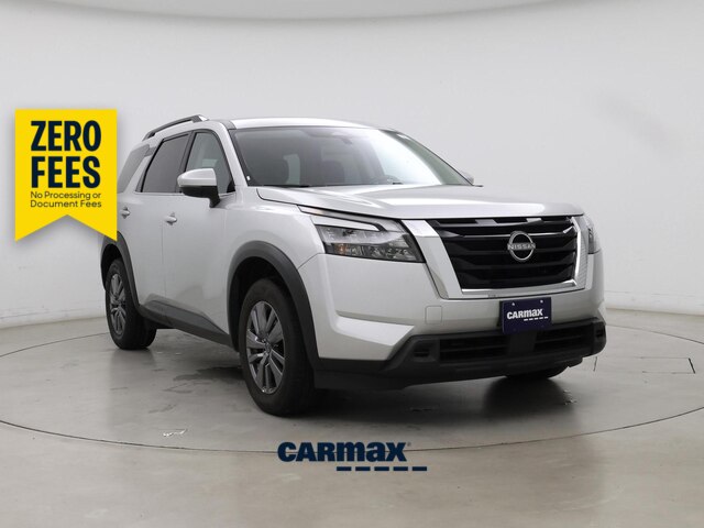 Silver 2025 Nissan Pathfinder SUV / Crossover Front-Wheel Drive Automatic