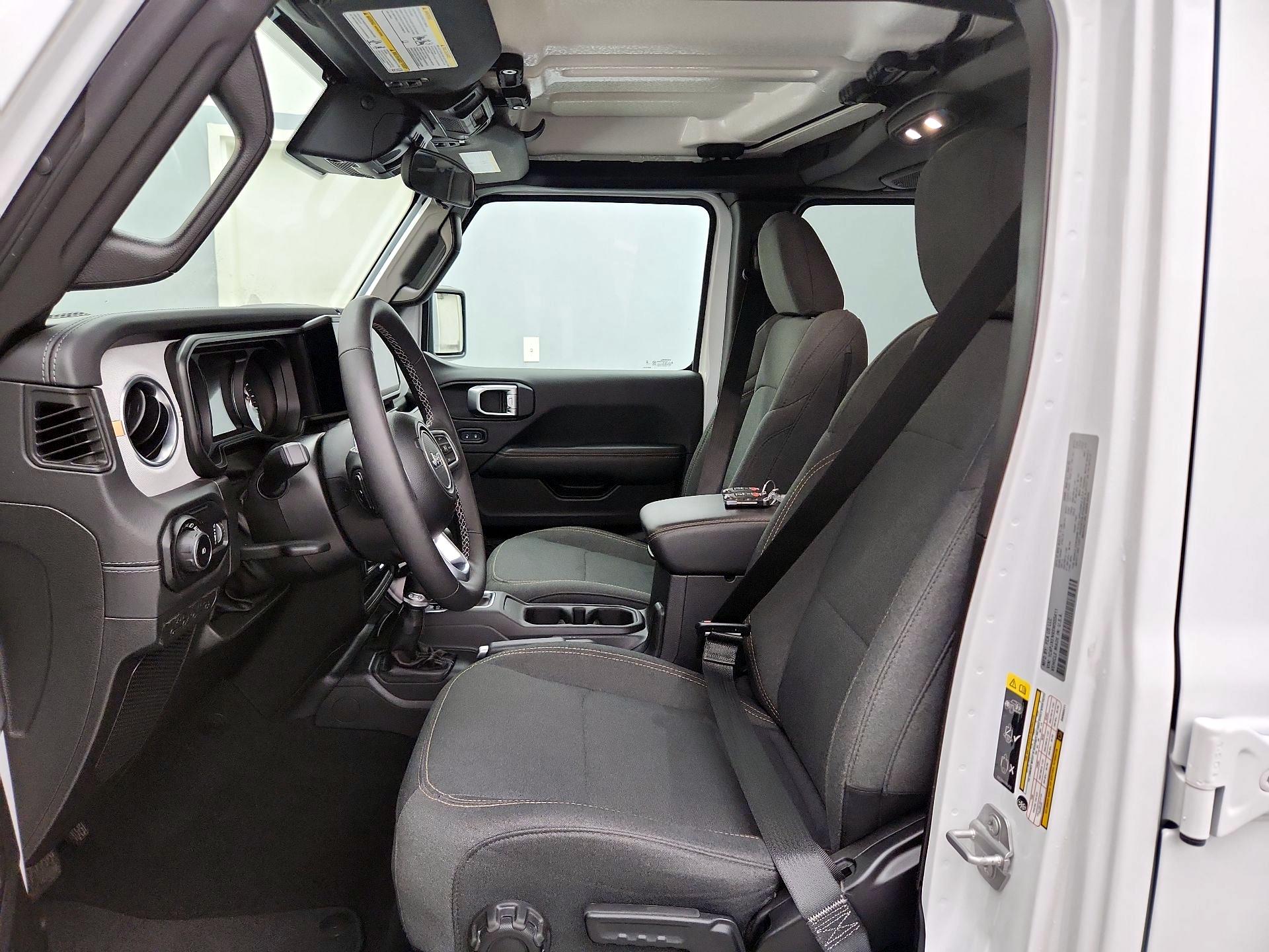 Thumbnail: 2025 Jeep Wrangler - 11