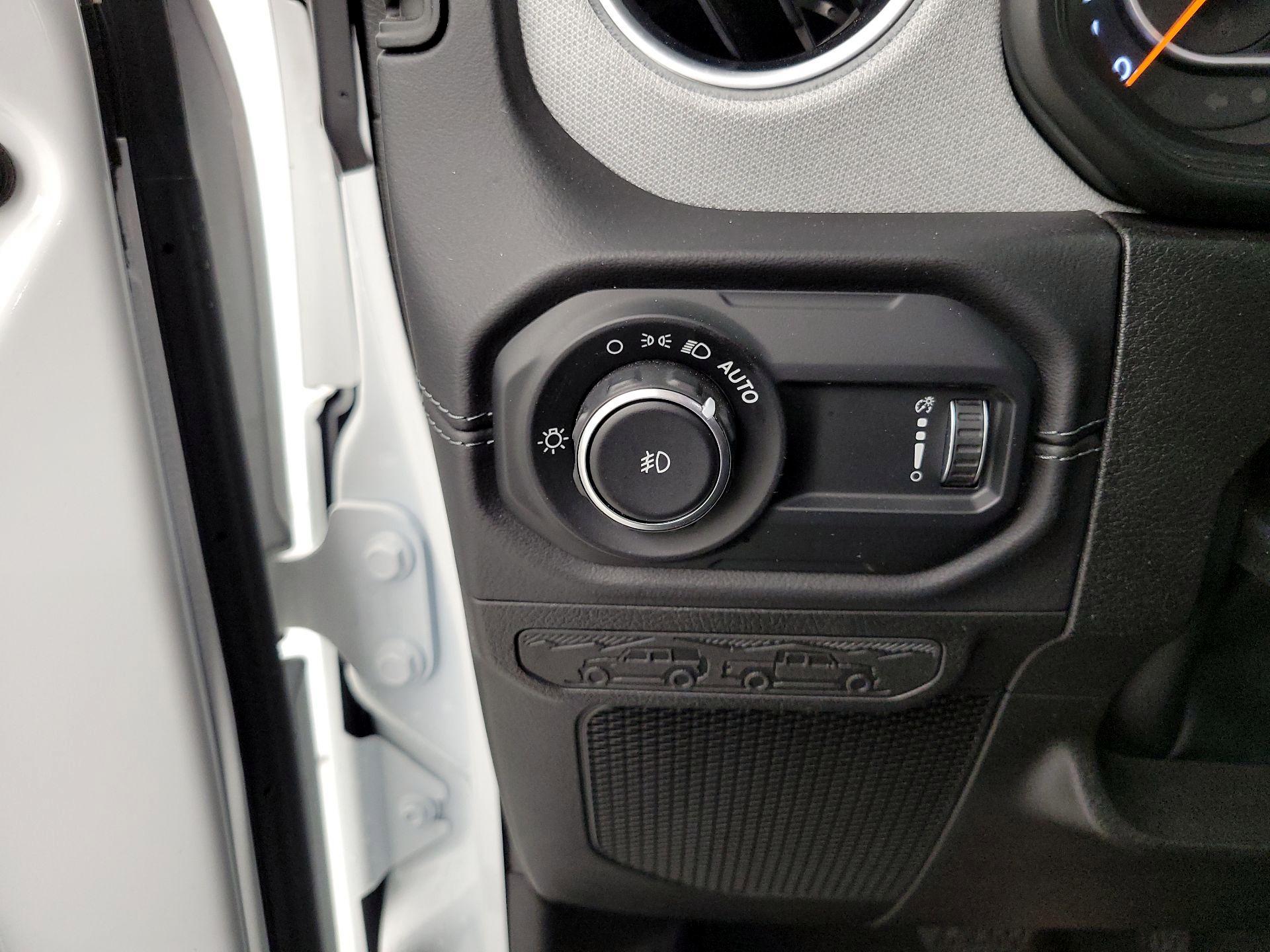 Thumbnail: 2025 Jeep Wrangler - 13
