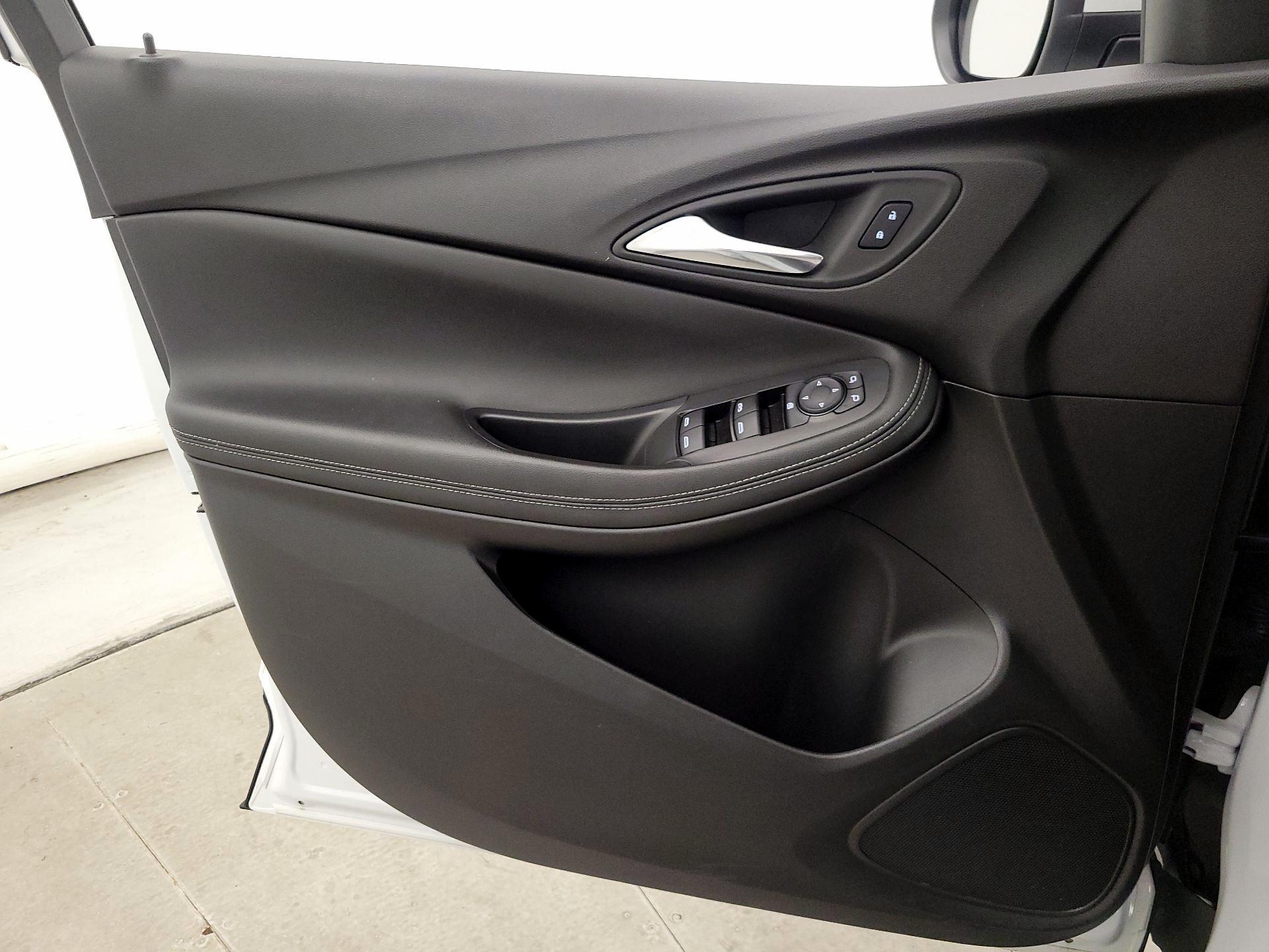Thumbnail: 2025 Buick Encore GX - 12