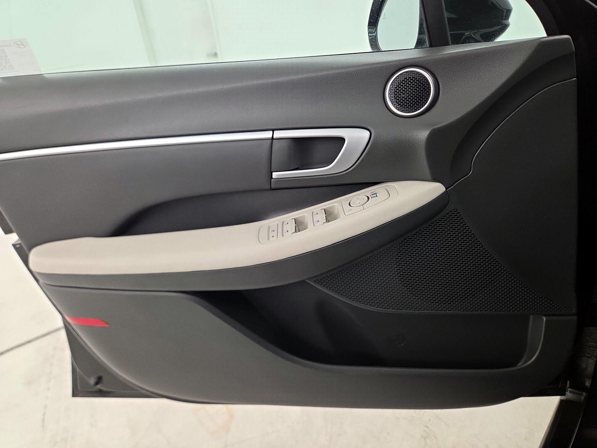 Thumbnail: 2025 Hyundai Sonata - 12