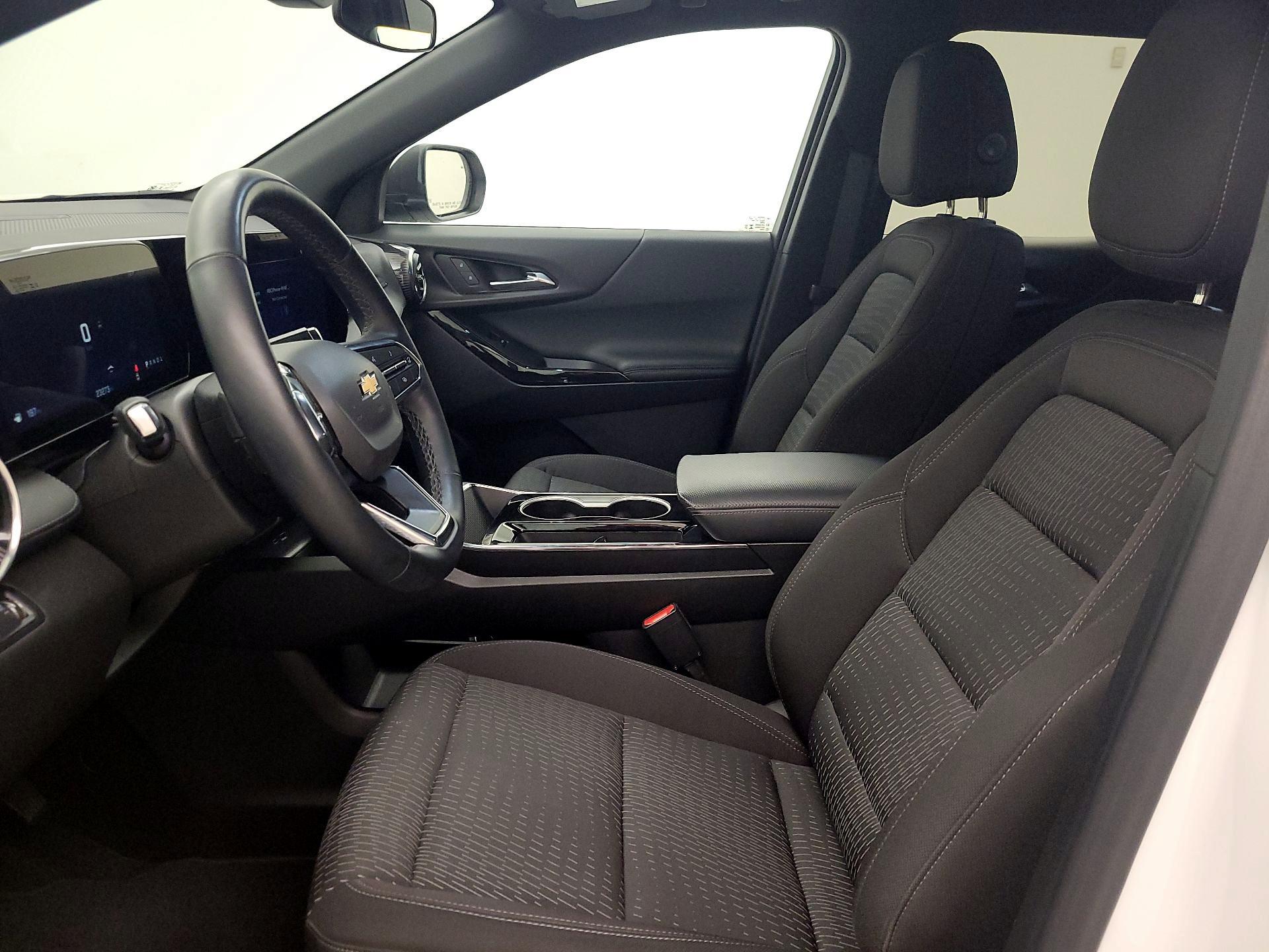 Thumbnail: 2025 Chevrolet Equinox - 11