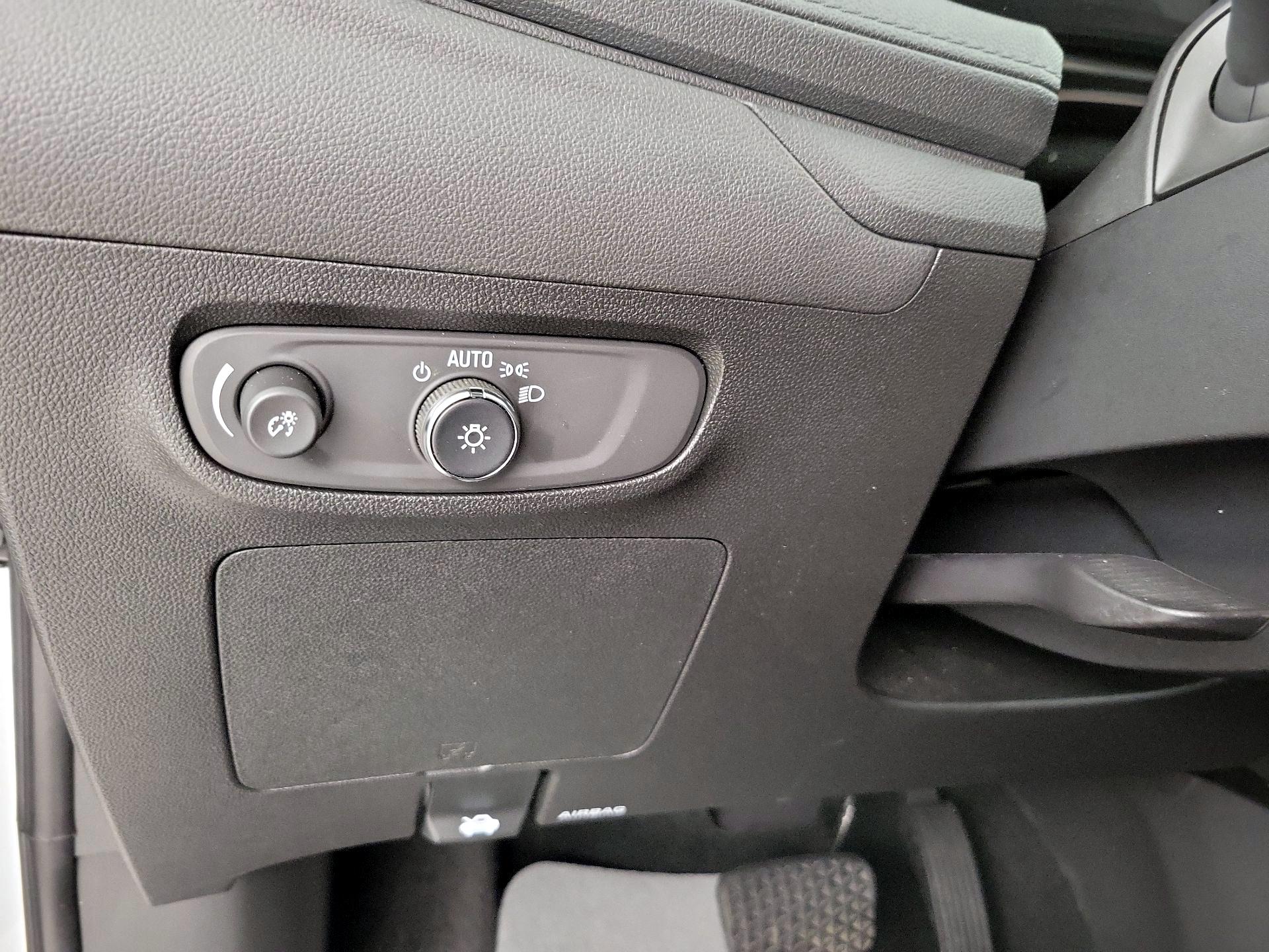Thumbnail: 2025 Buick Encore GX - 13
