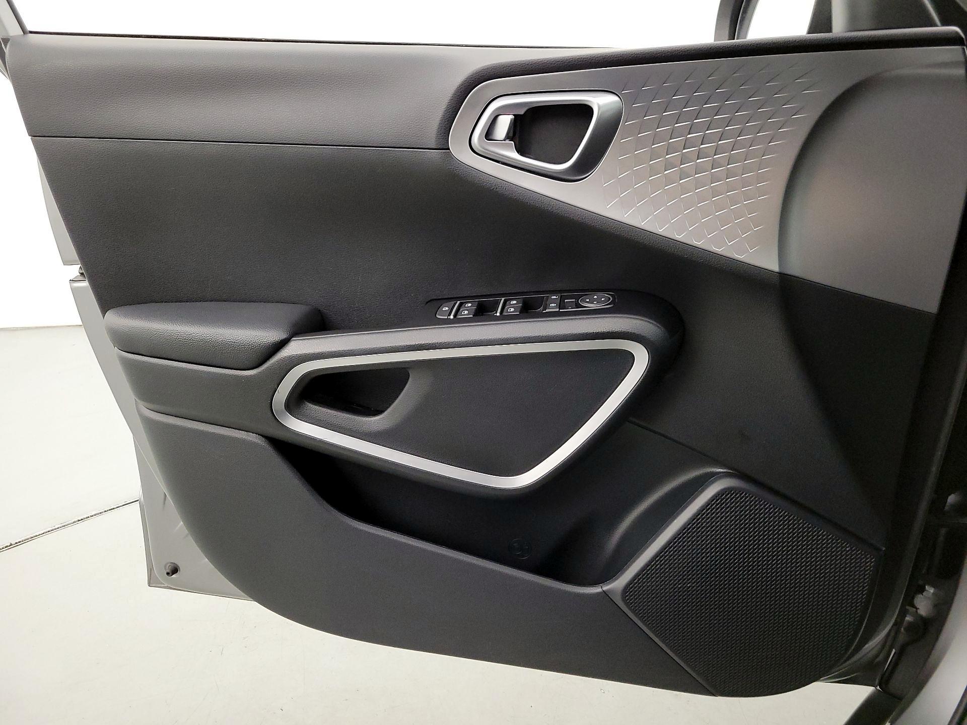 Thumbnail: 2025 Kia Soul - 12