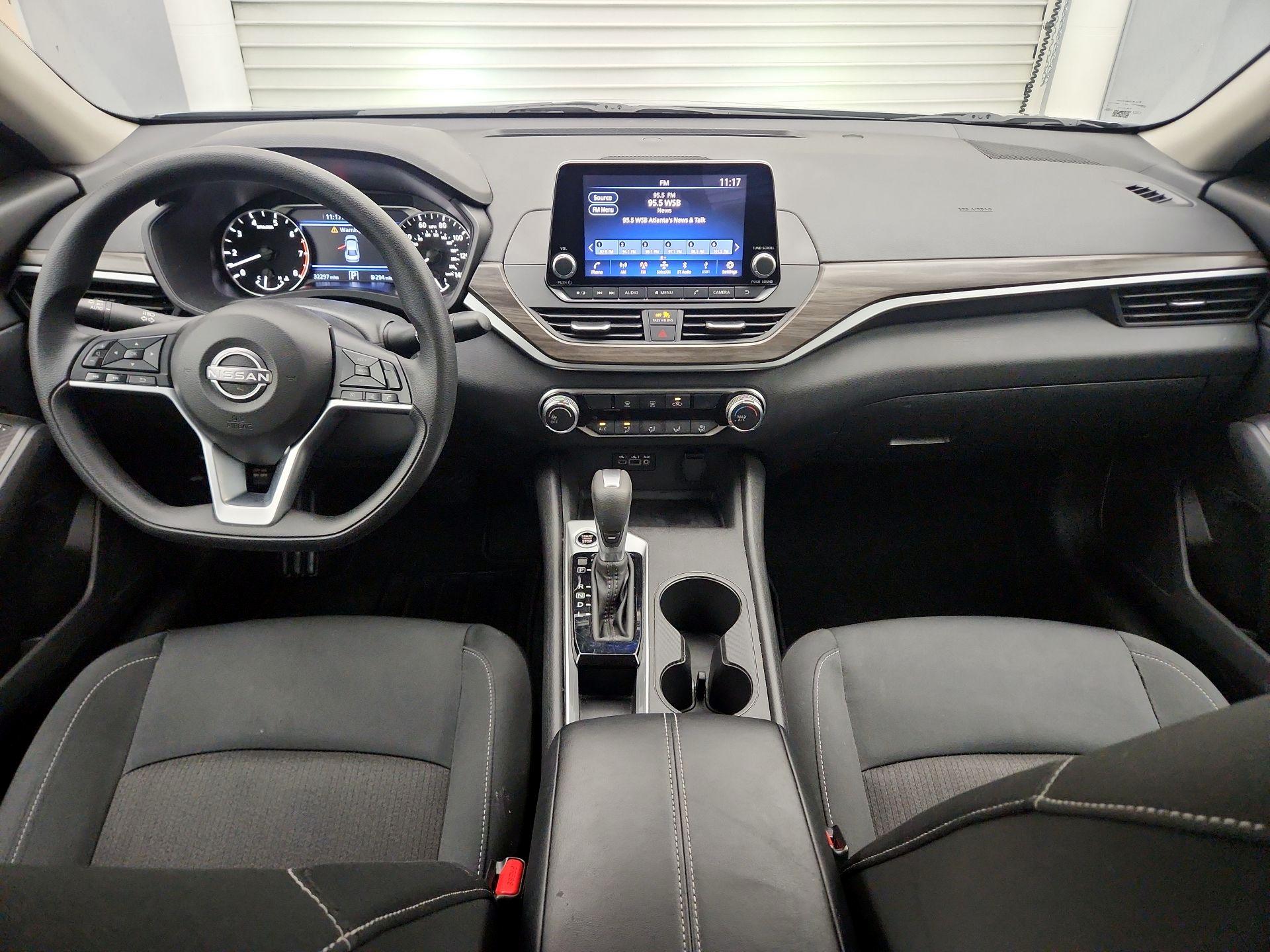 Thumbnail: 2025 Nissan Altima - 9