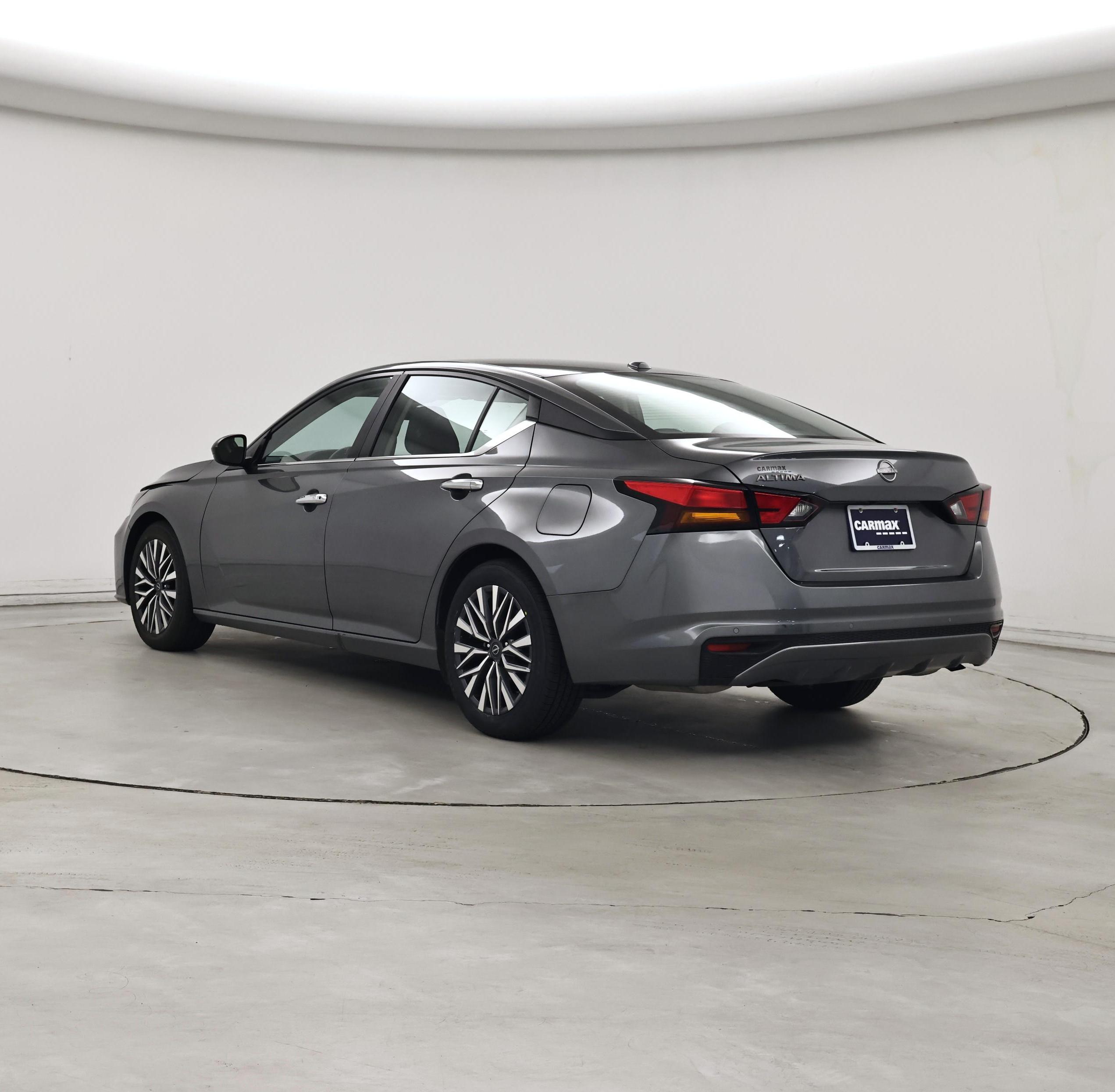 Thumbnail: 2025 Nissan Altima - 2