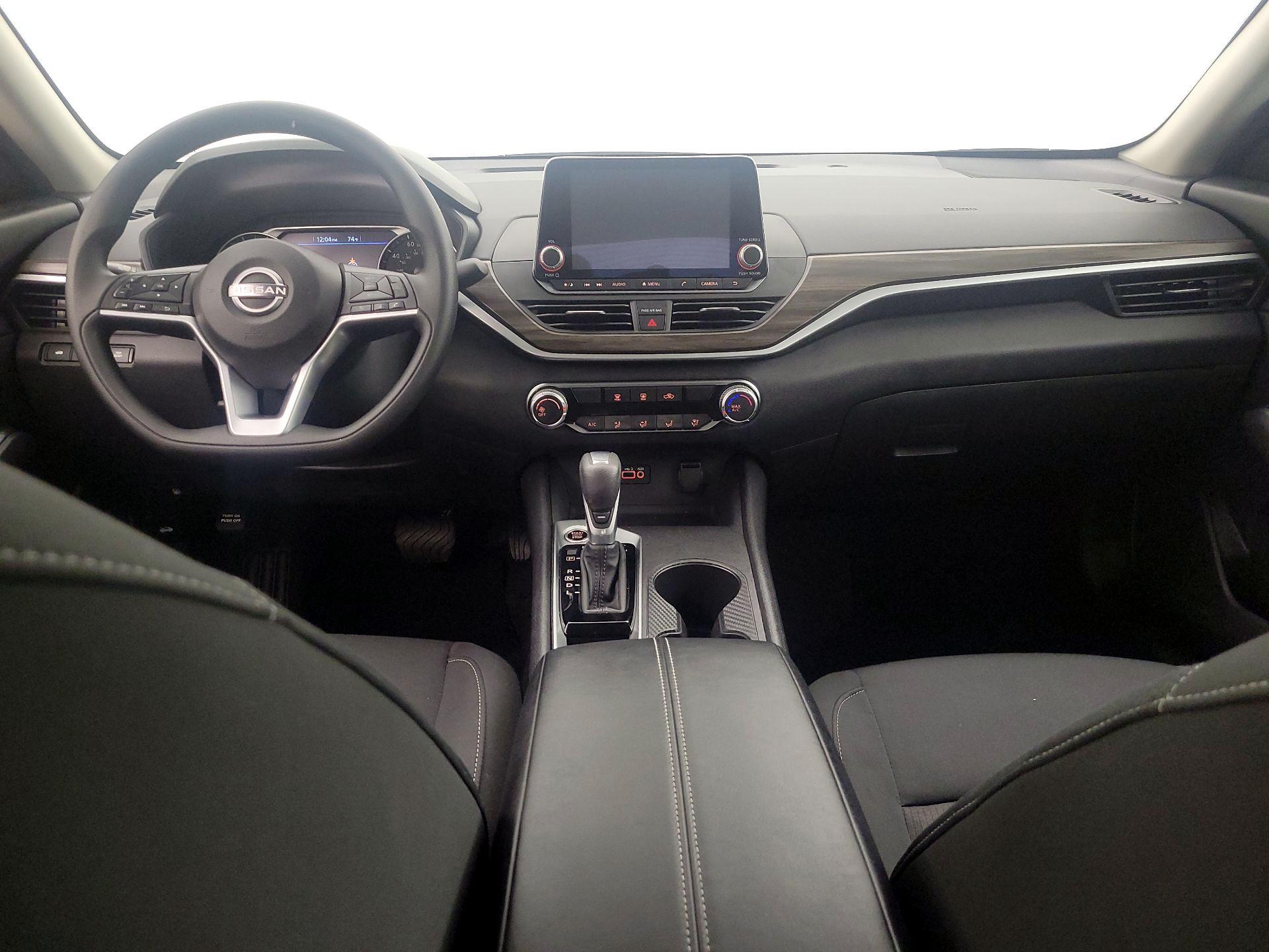 Thumbnail: 2025 Nissan Altima - 9