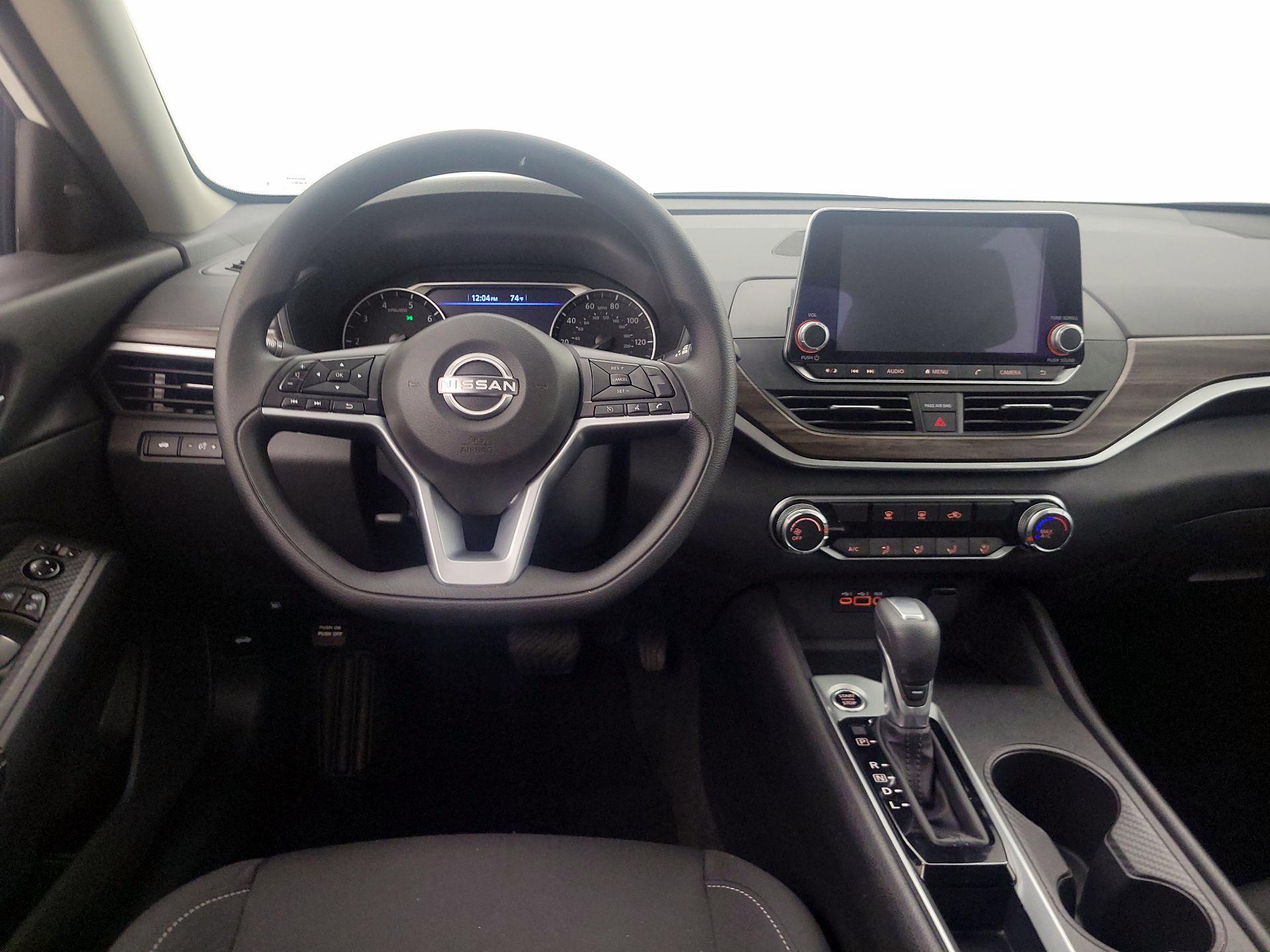 Thumbnail: 2025 Nissan Altima - 10
