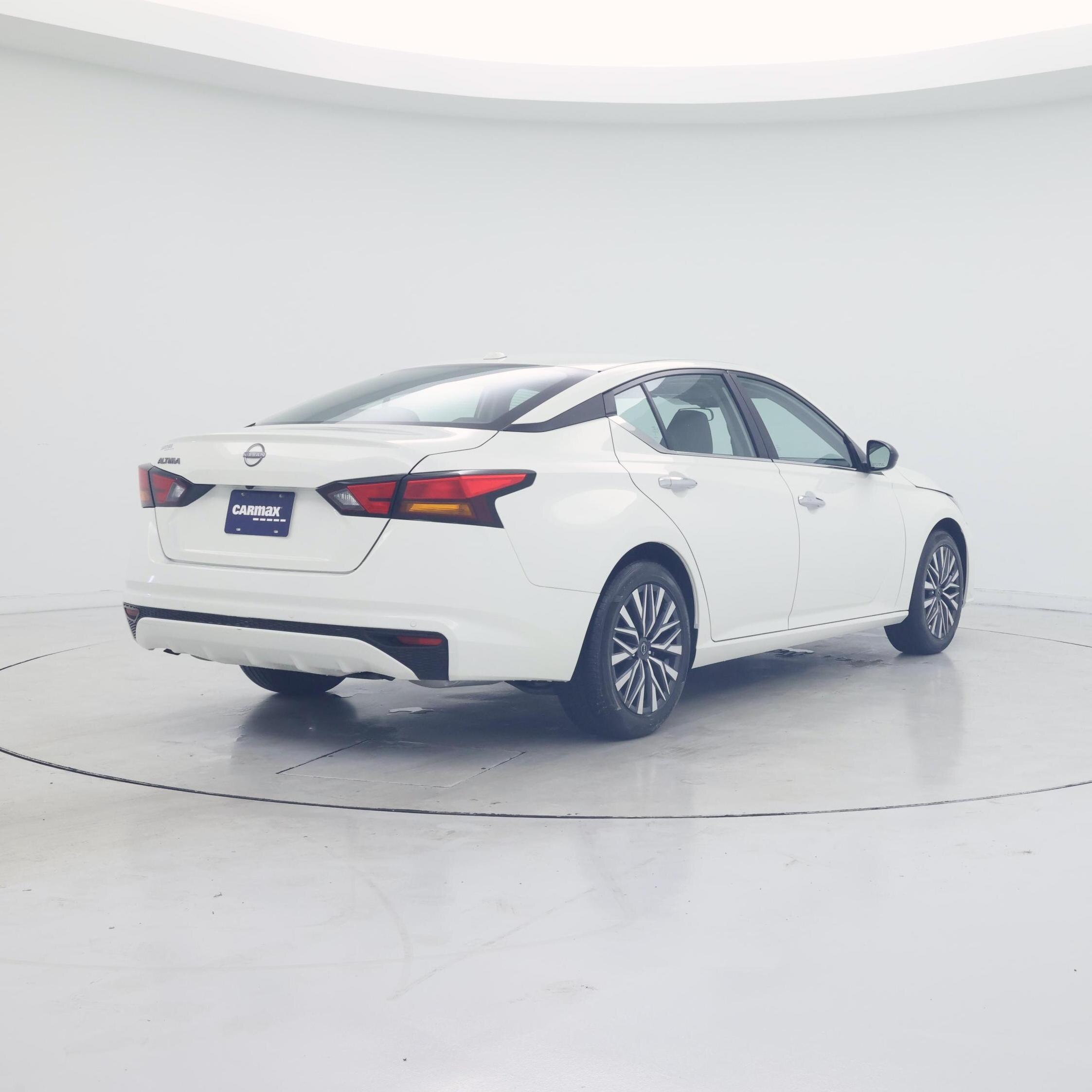 Thumbnail: 2025 Nissan Altima - 8