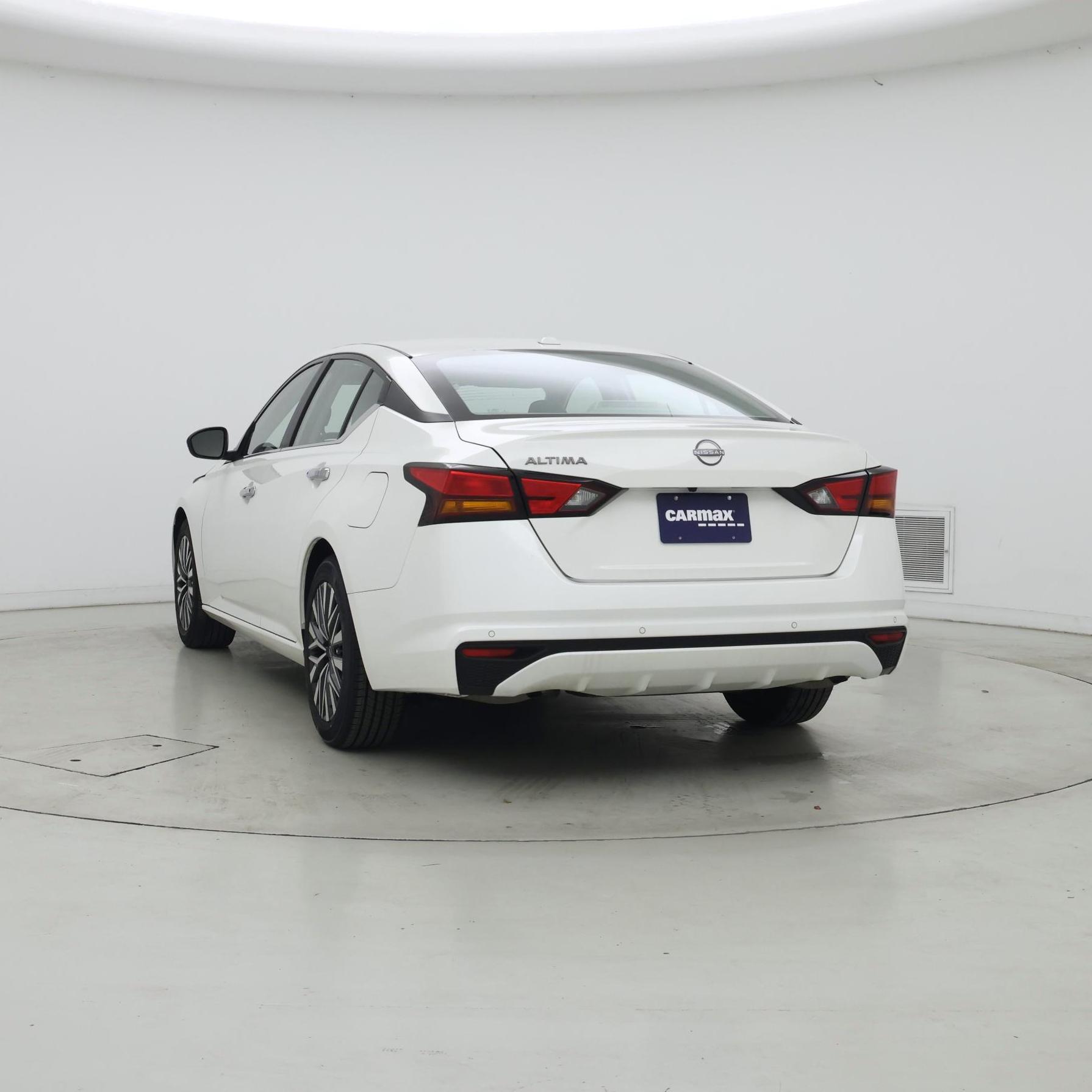 Thumbnail: 2025 Nissan Altima - 2