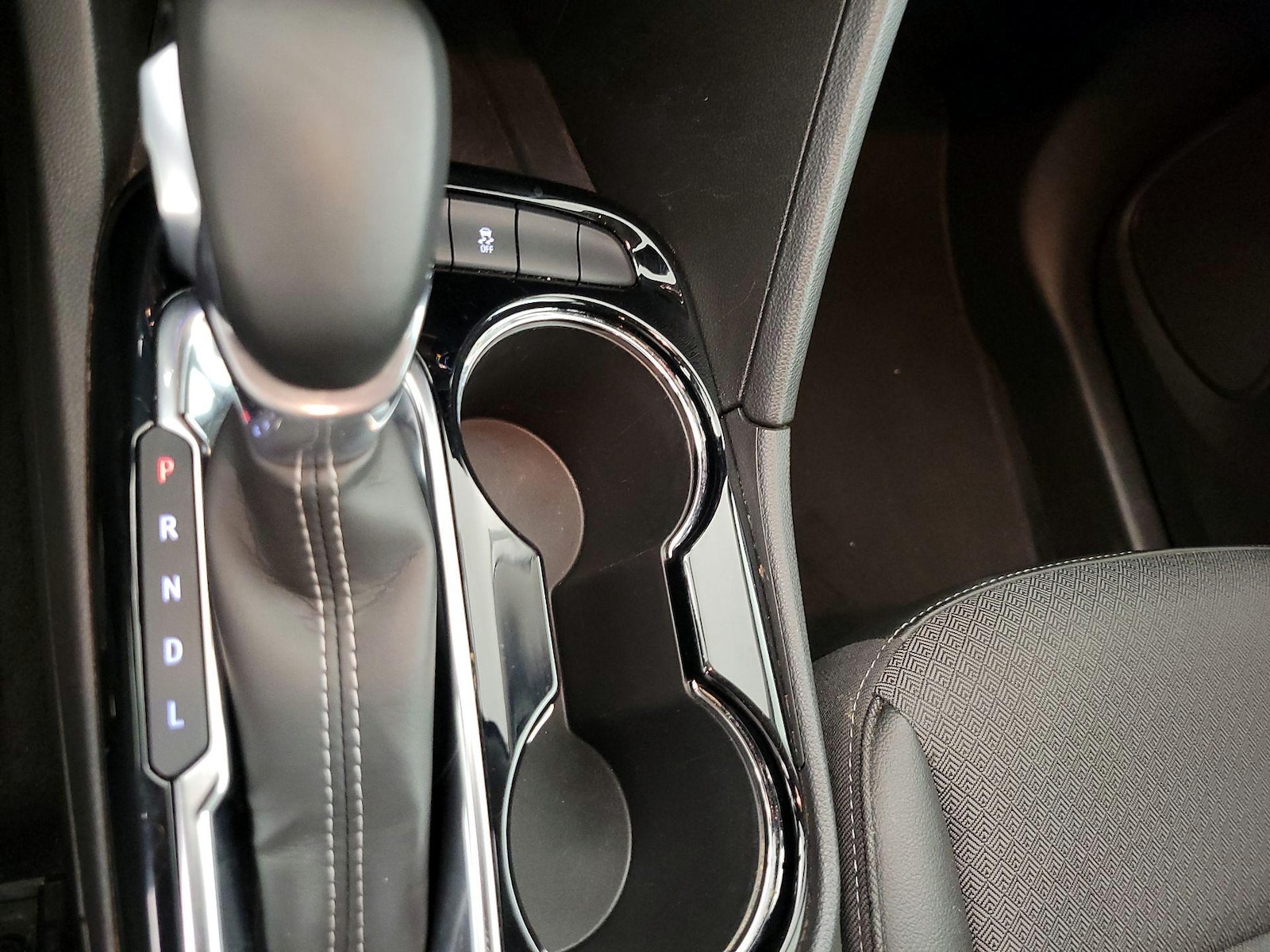 2025 Buick Encore GX Preferred - Photo 18