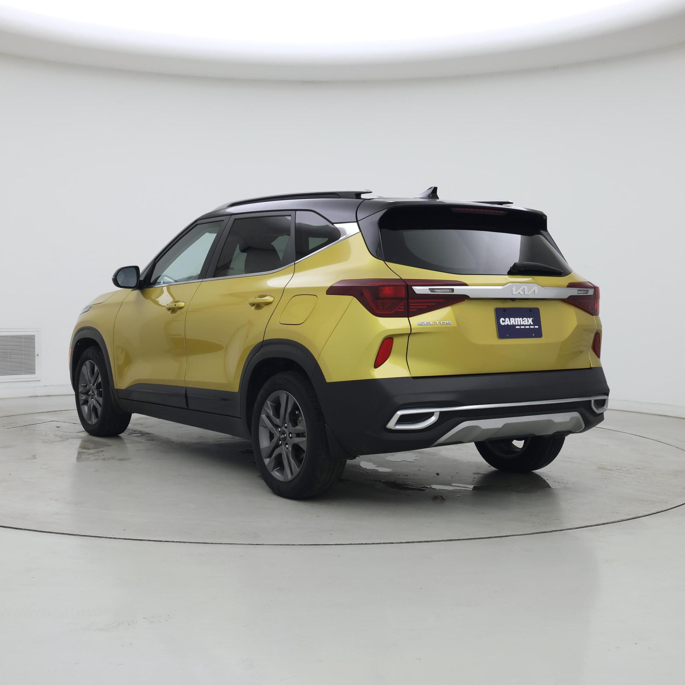 Thumbnail: 2023 Kia Seltos - 2
