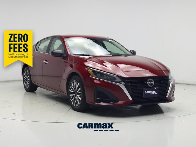 Red 2025 Nissan Altima 2.5 SV FWD Sedan Front-Wheel Drive Automatic