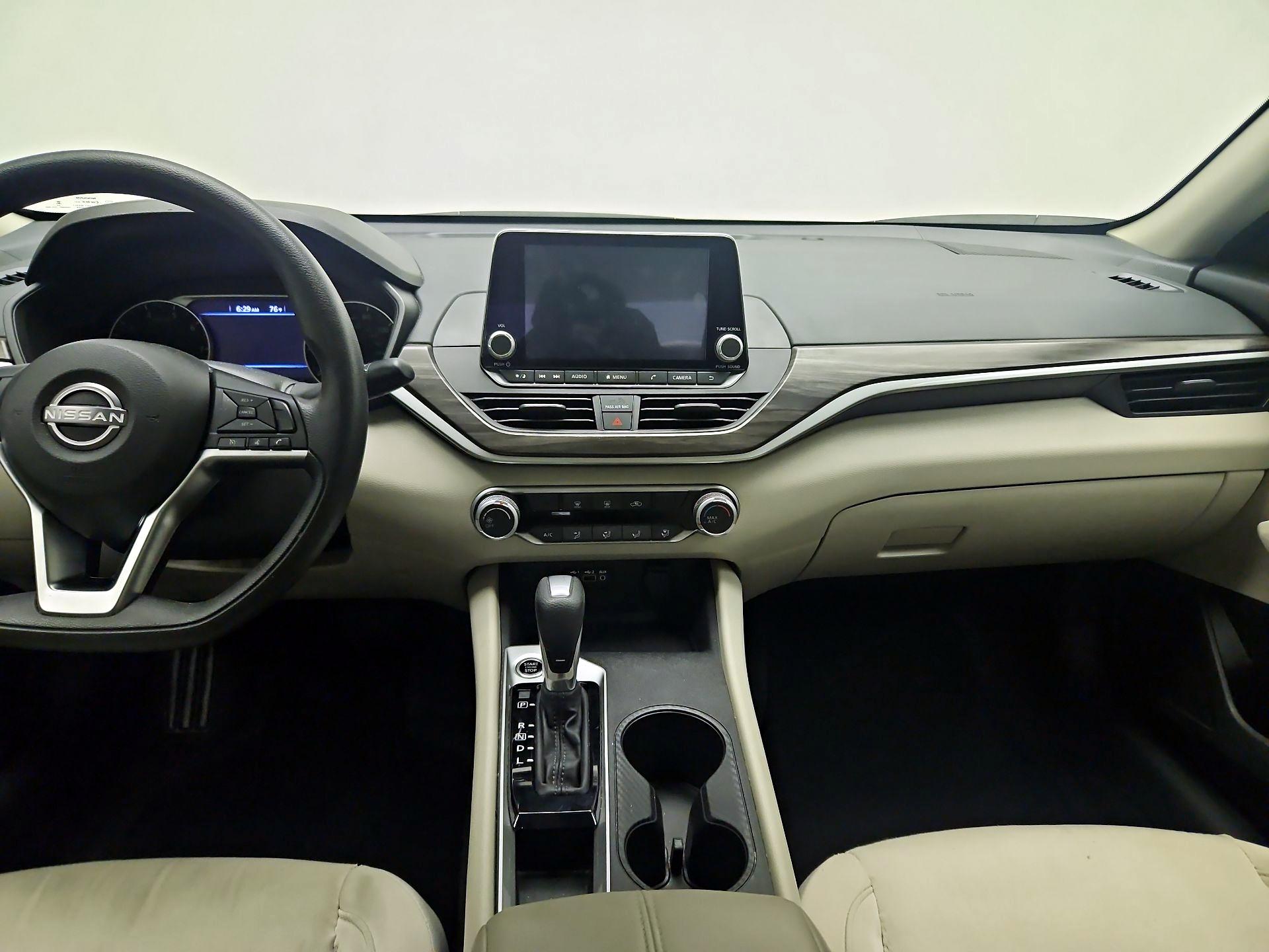 Thumbnail: 2025 Nissan Altima - 9