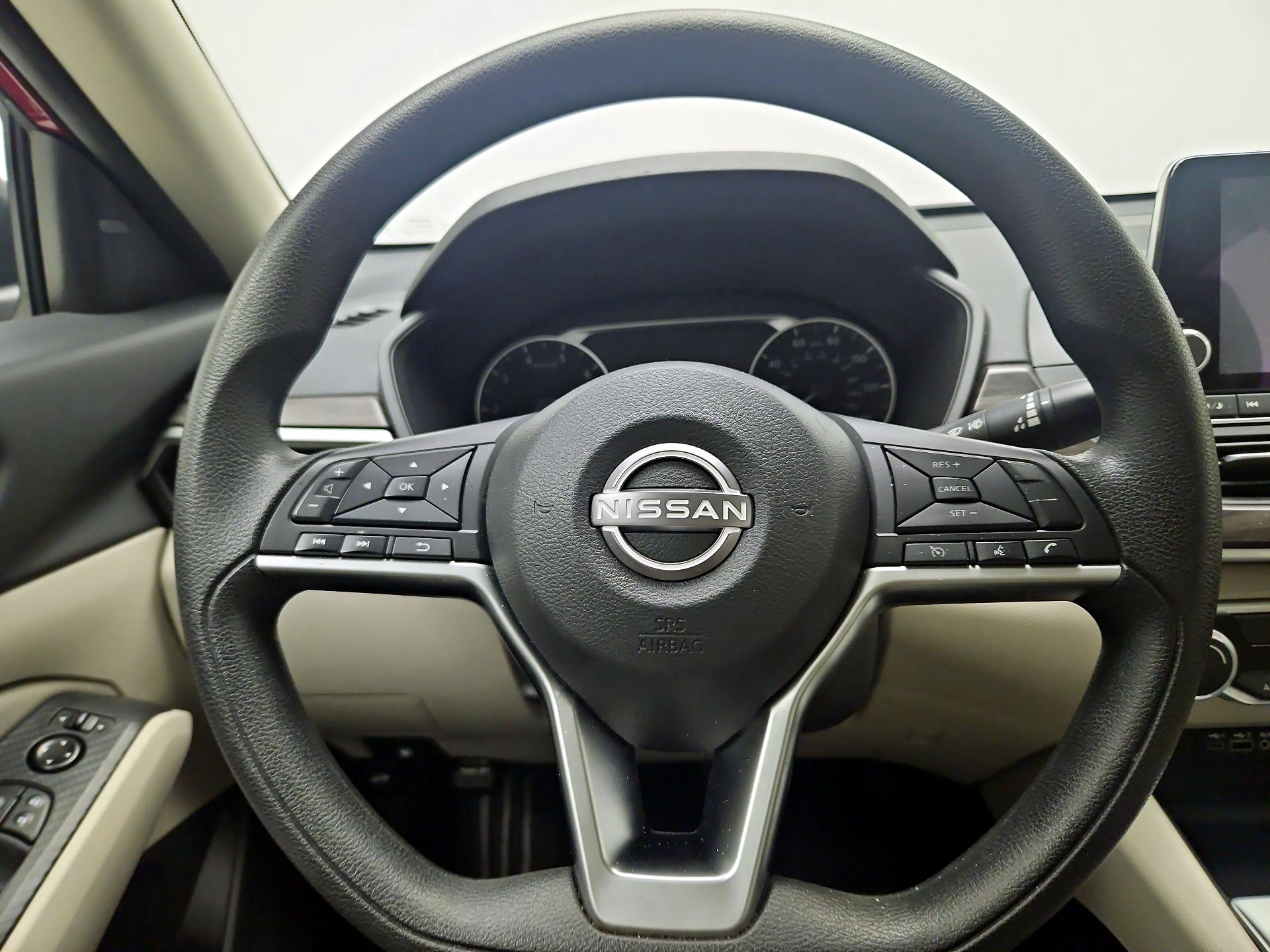 Thumbnail: 2025 Nissan Altima - 10