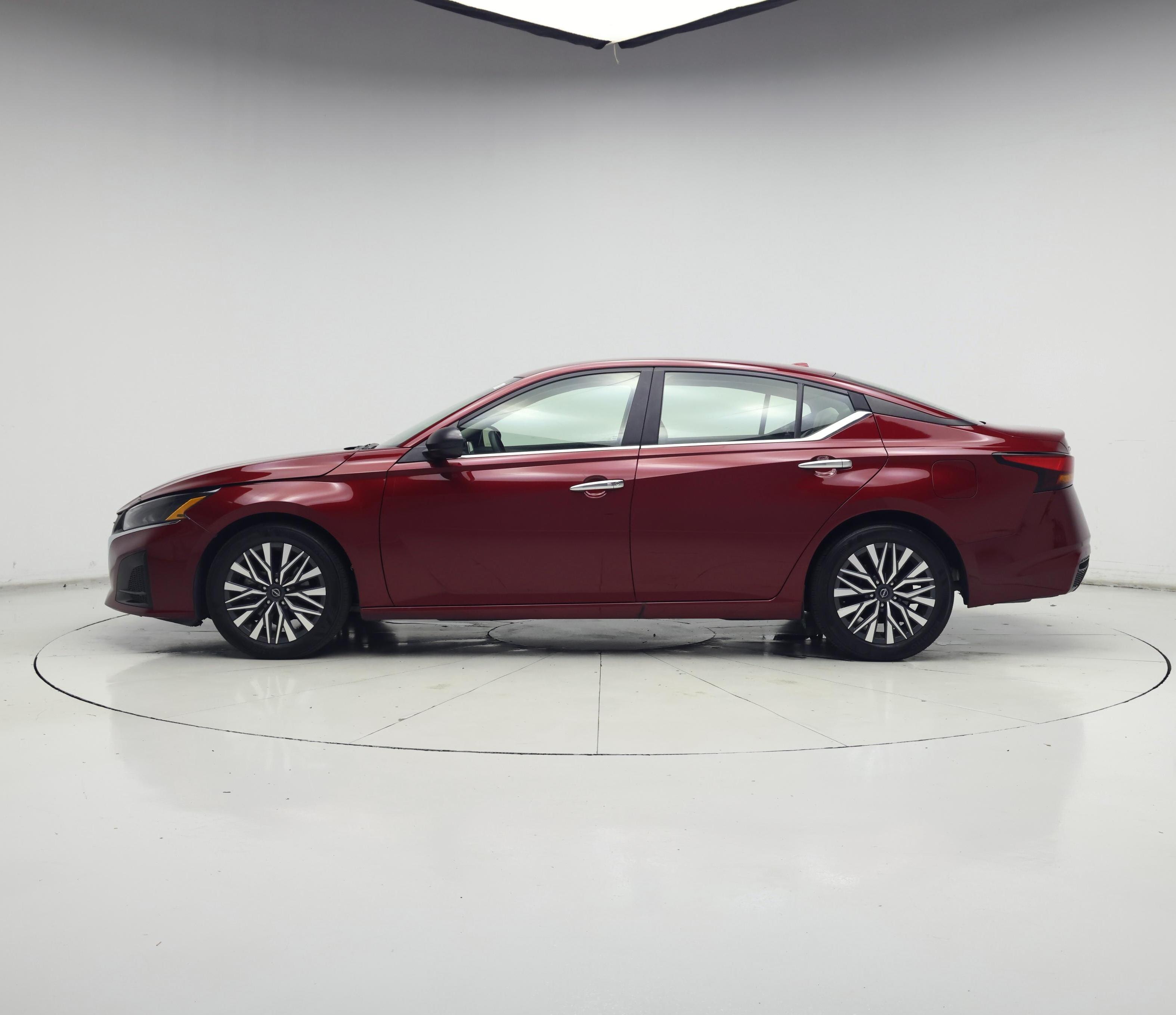 Thumbnail: 2025 Nissan Altima - 3