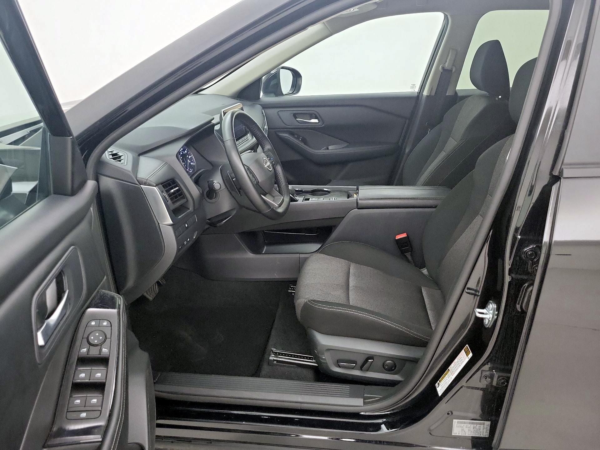 Thumbnail: 2025 Nissan Rogue - 11