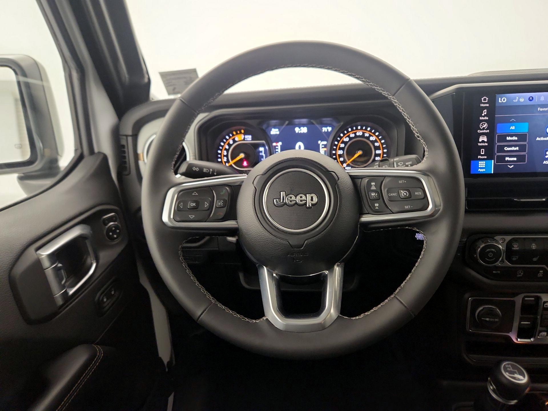 Thumbnail: 2025 Jeep Wrangler - 10