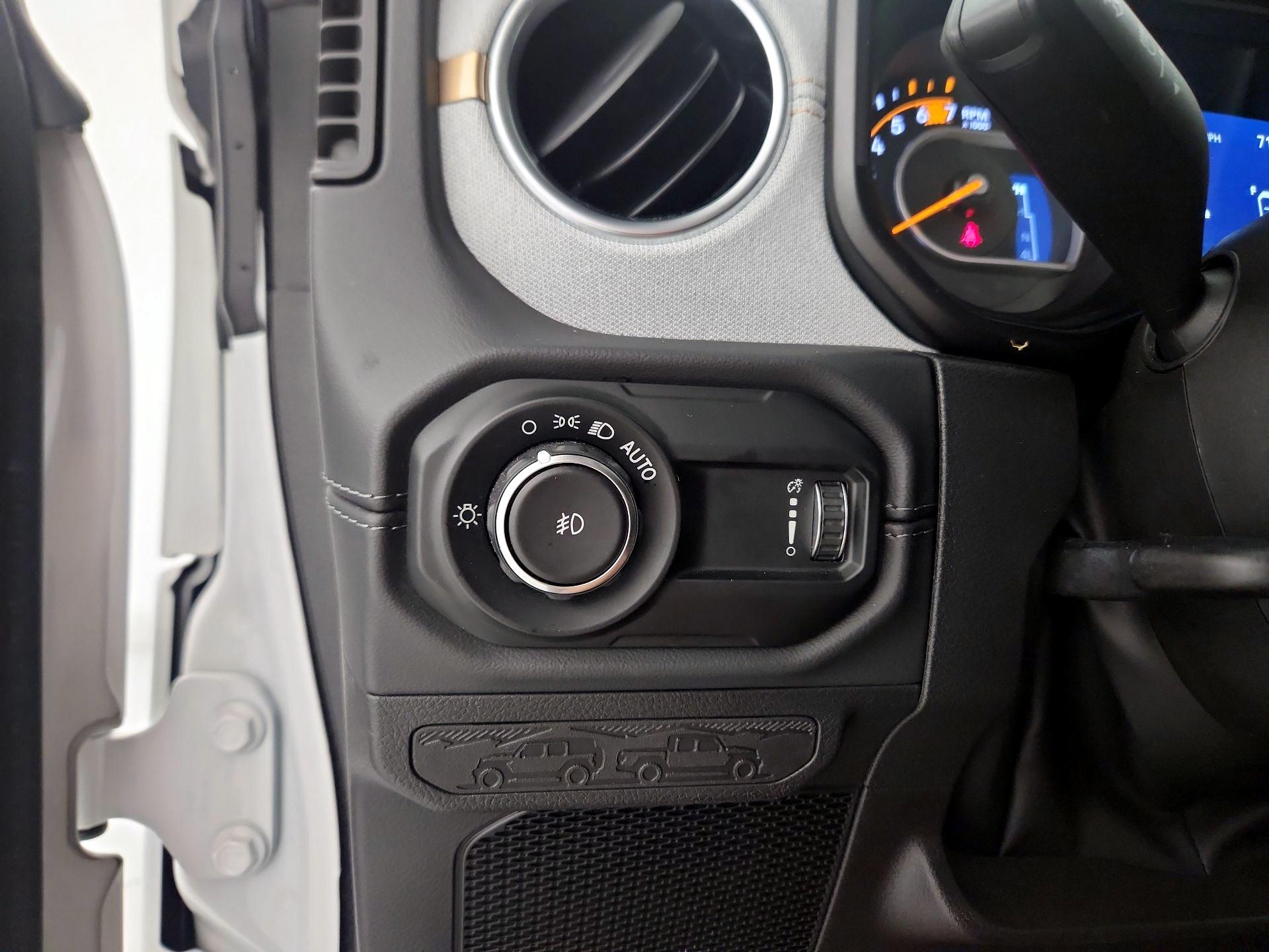 Thumbnail: 2025 Jeep Wrangler - 13