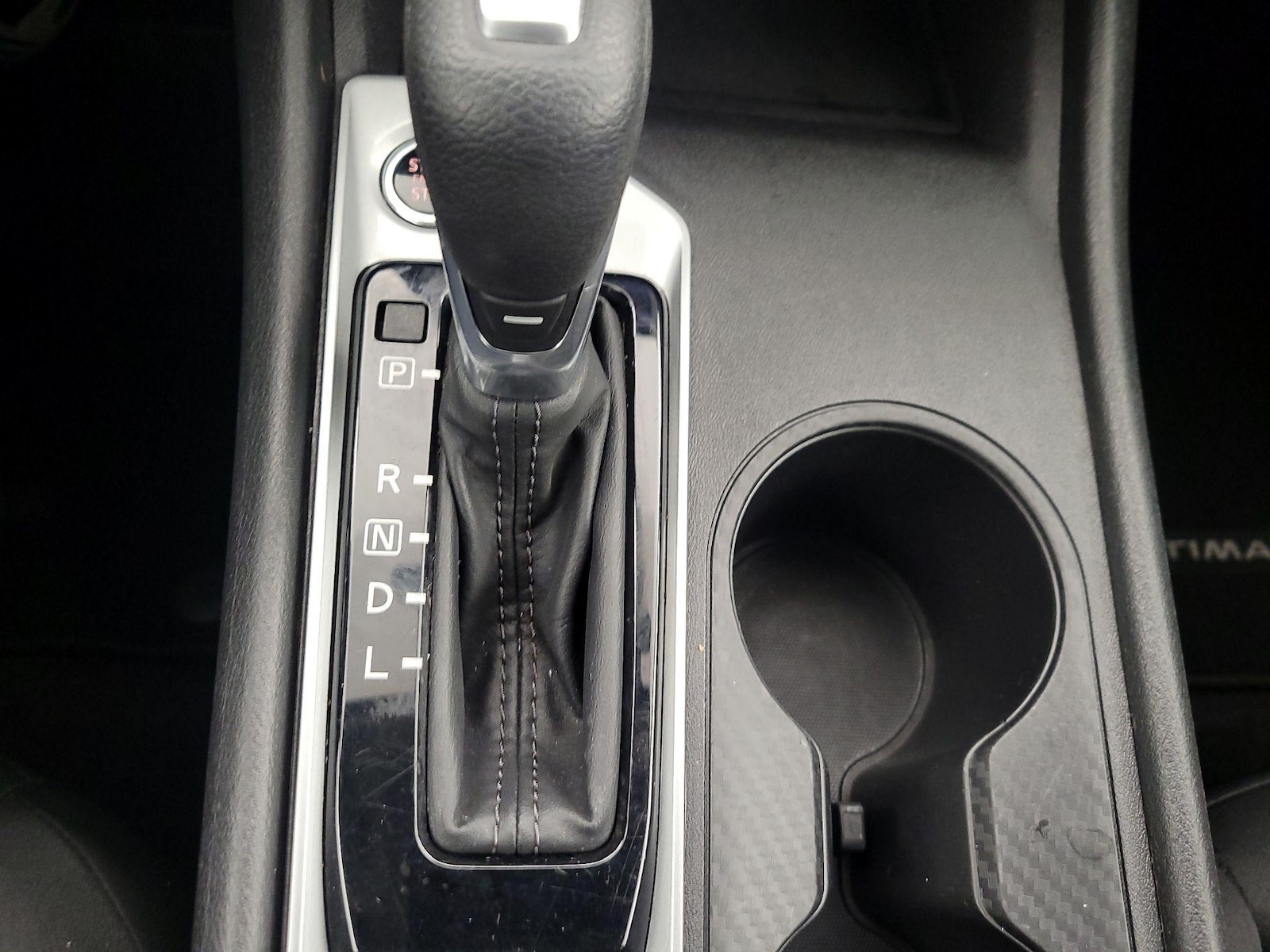 2025 Nissan Altima SV - Photo 18