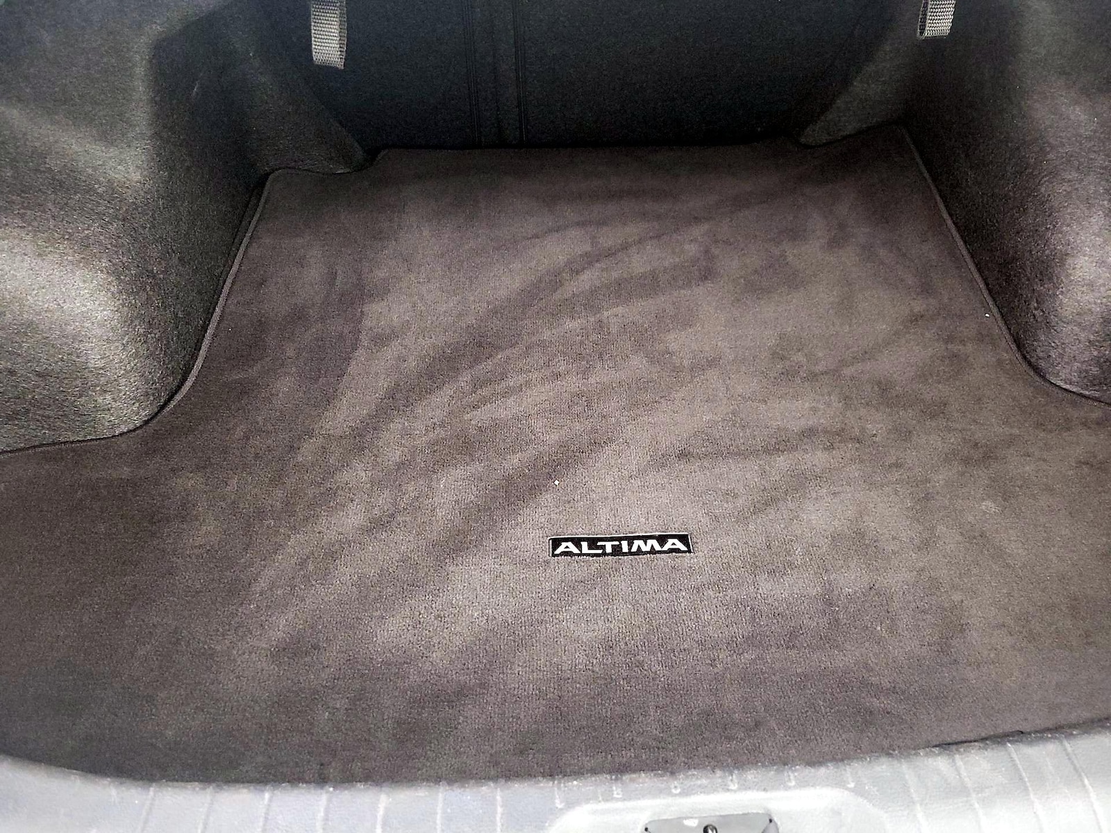 2025 Nissan Altima SV - Photo 21