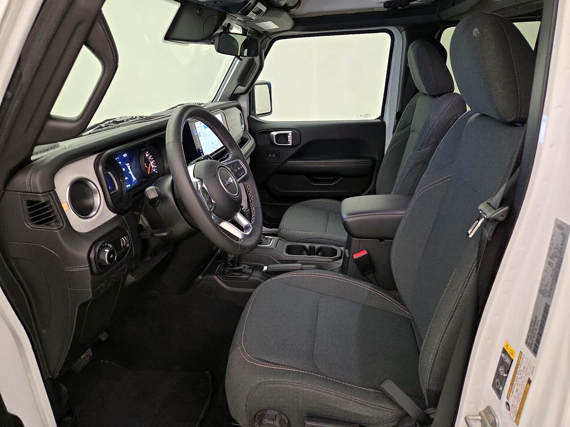 Thumbnail: 2025 Jeep Wrangler - 11