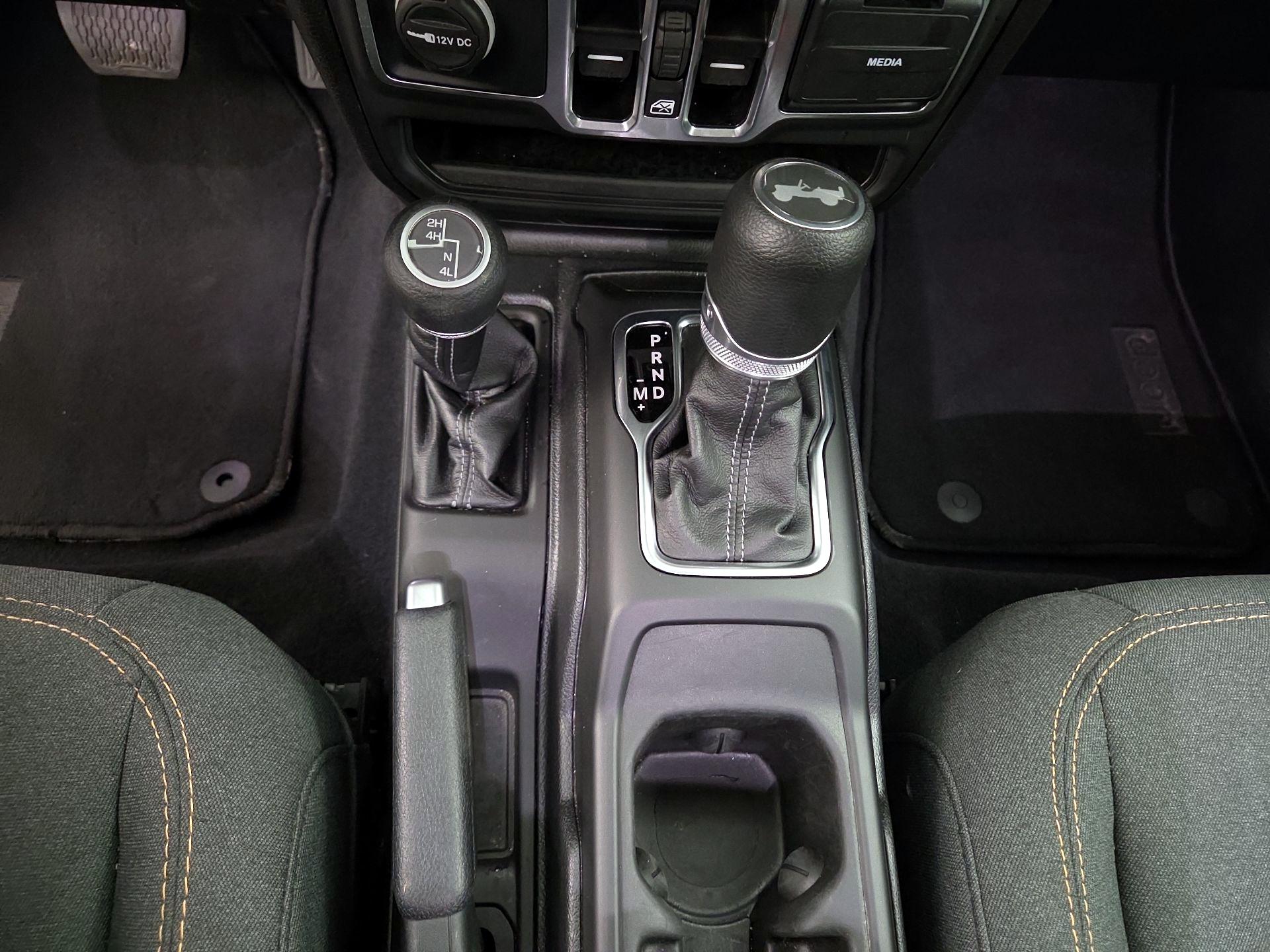 Thumbnail: 2025 Jeep Wrangler - 17