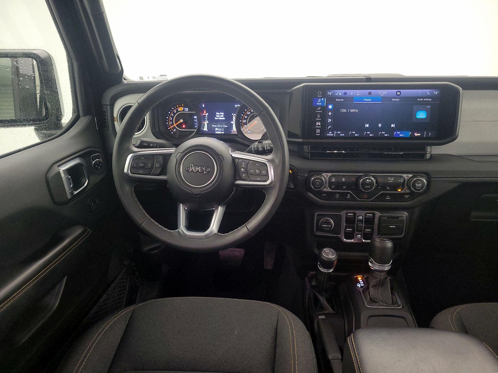 2025 Jeep Wrangler 4-Door Sahara - Photo 11