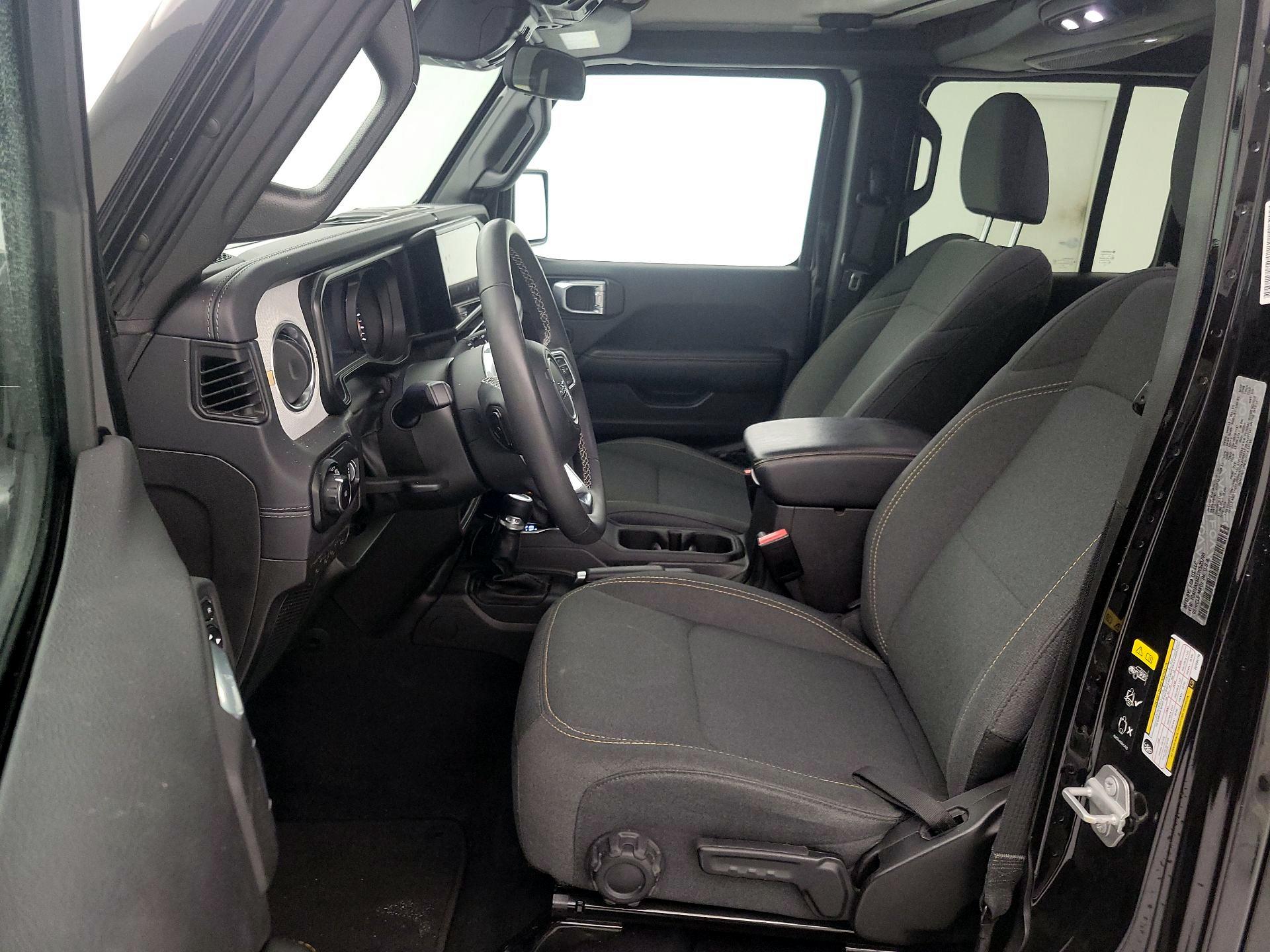 Thumbnail: 2025 Jeep Wrangler - 11