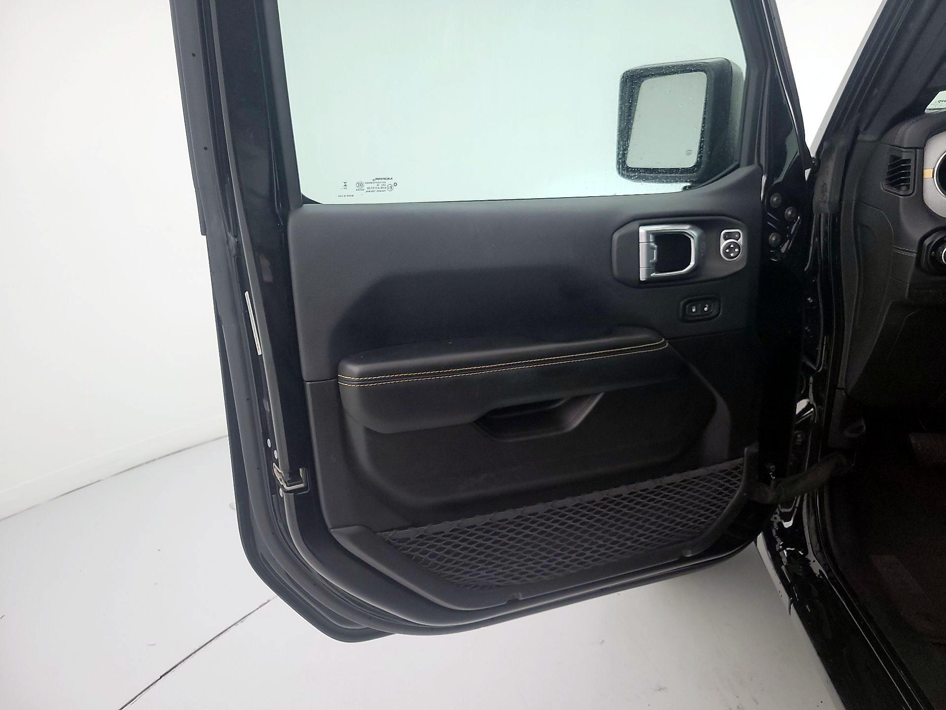 Thumbnail: 2025 Jeep Wrangler - 12
