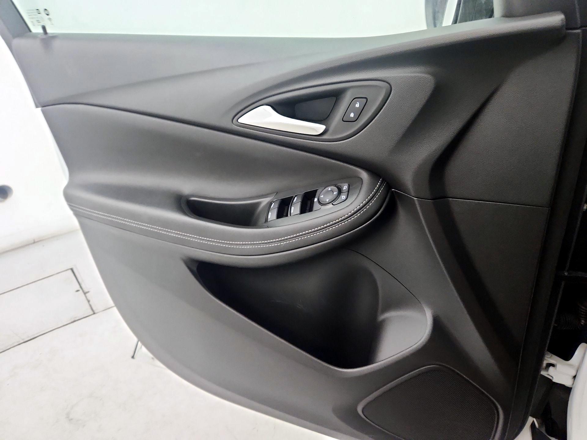 Thumbnail: 2025 Buick Encore GX - 12