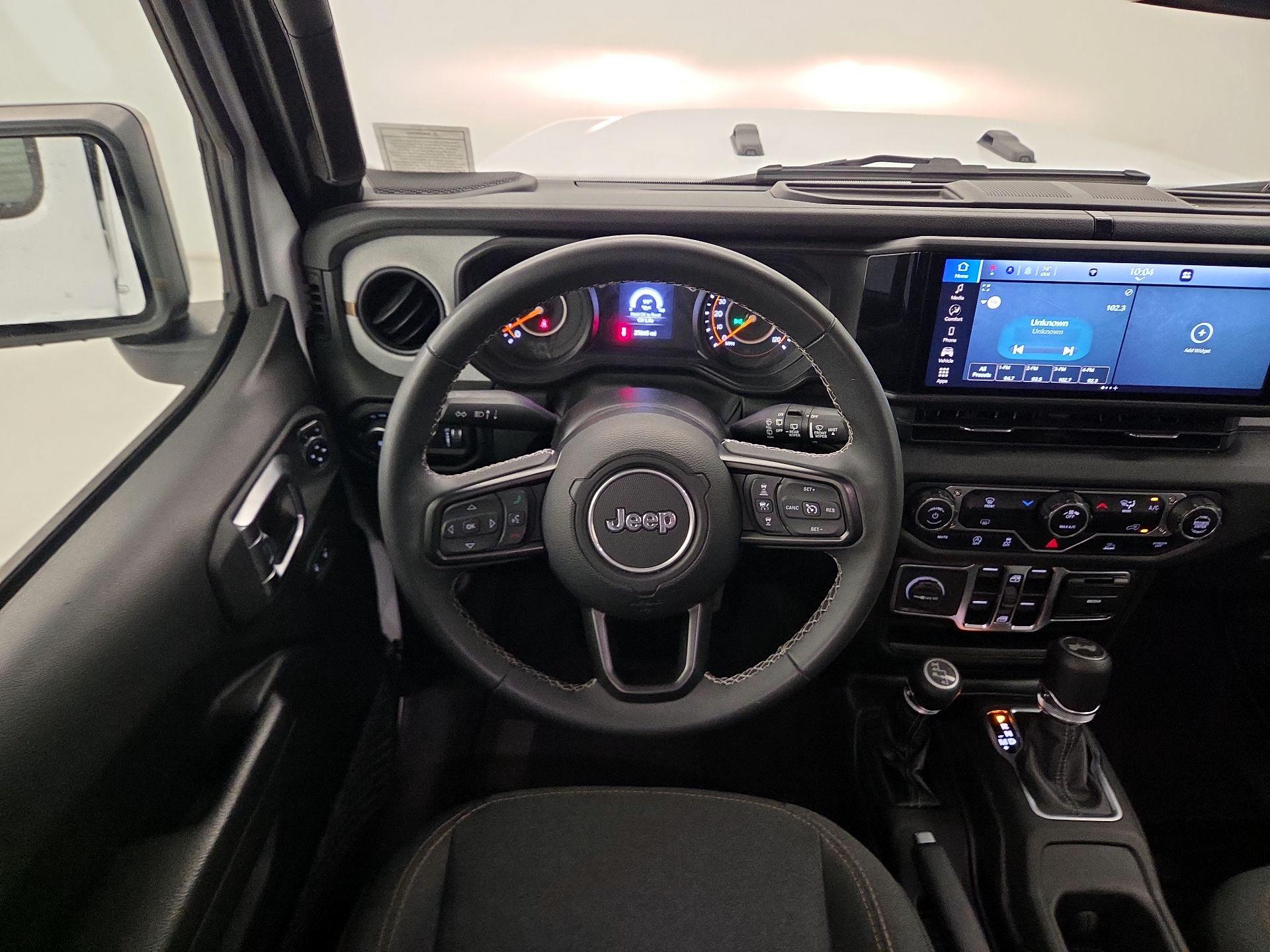 Thumbnail: 2025 Jeep Wrangler - 10
