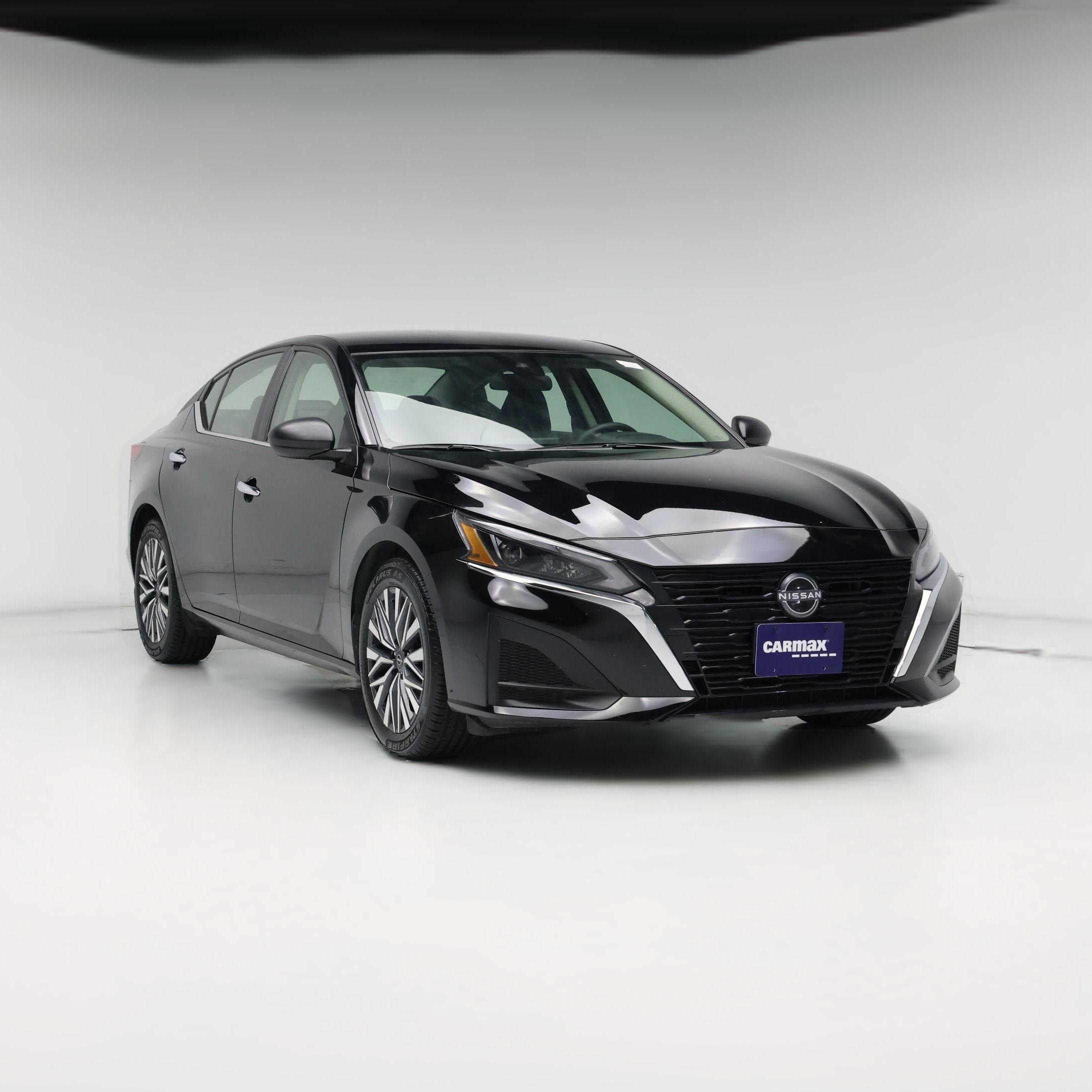 Thumbnail: 2025 Nissan Altima - 1